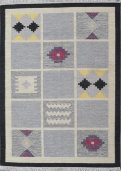 Neues skandinavisches Design Handgewebter flacher Teppich Kilim