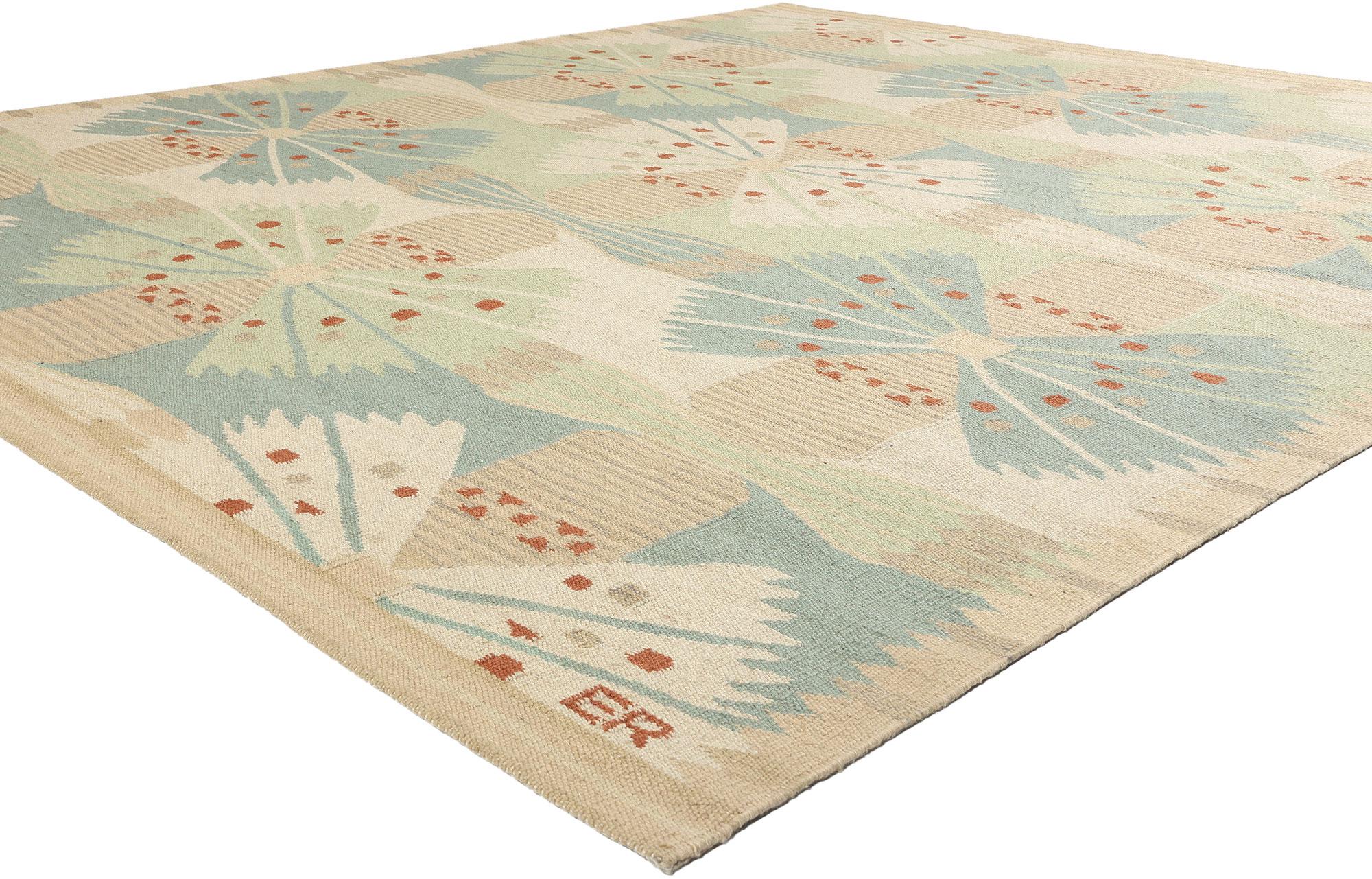 31105 New Scandinavian Modern Scandinavian Inspired Kilim Rug, 10'04 x 11'06. Questo incantevole tappeto kilim di ispirazione svedese, tessuto a mano in lana, incarna l'essenza del design moderno scandinavo con i suoi intricati disegni e la serena