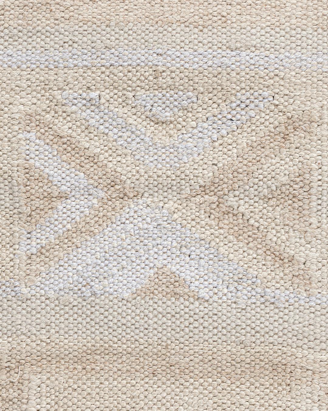 New Scandinavian Swedish Style Flatweave Collection Deco Rug 9'11 x 13'9 In New Condition For Sale In New York, NY