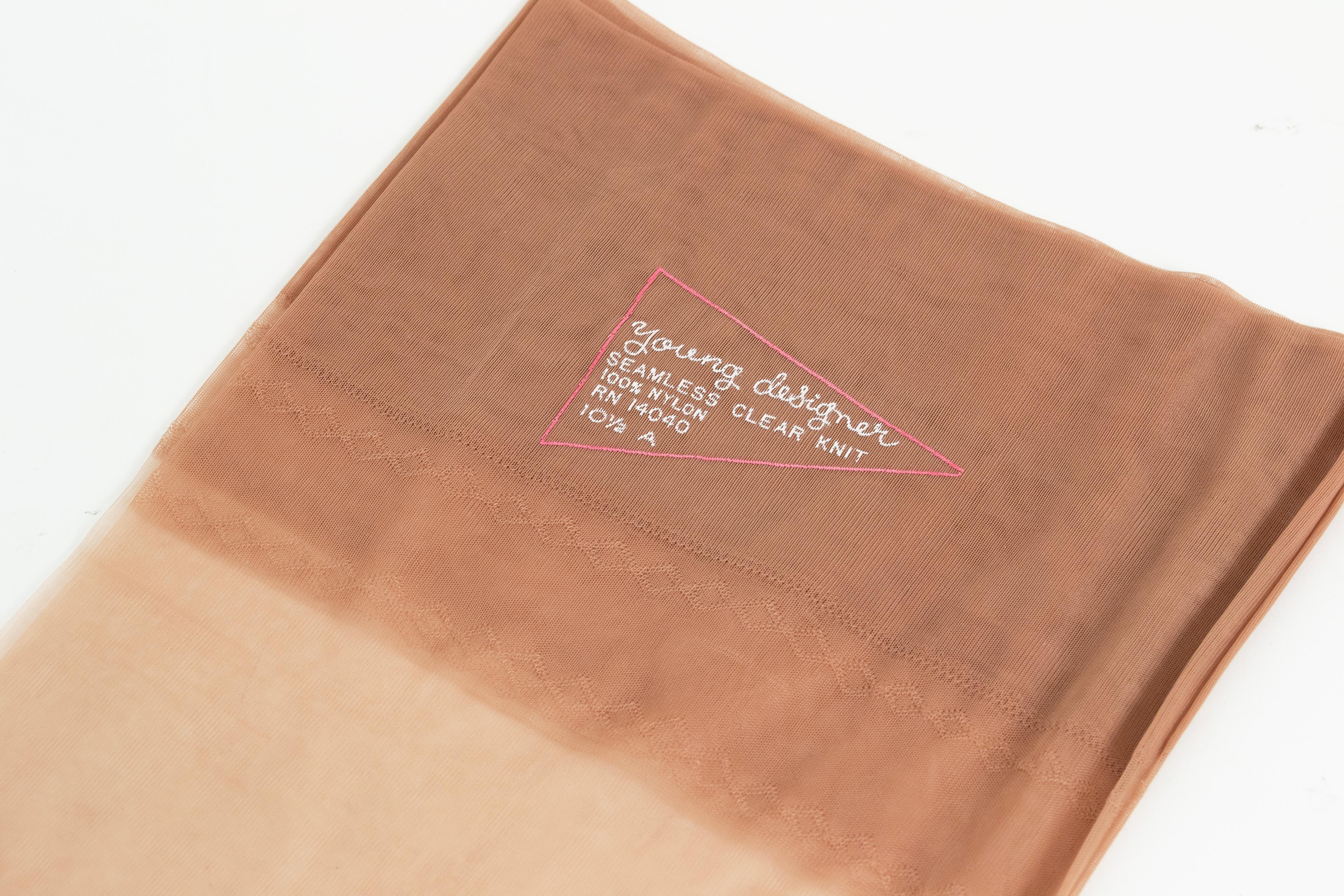 Nuevas medias sin costuras desnudas hasta el muslo en caja de felicitaciones de temporada - 10,5, 1950 en venta 2