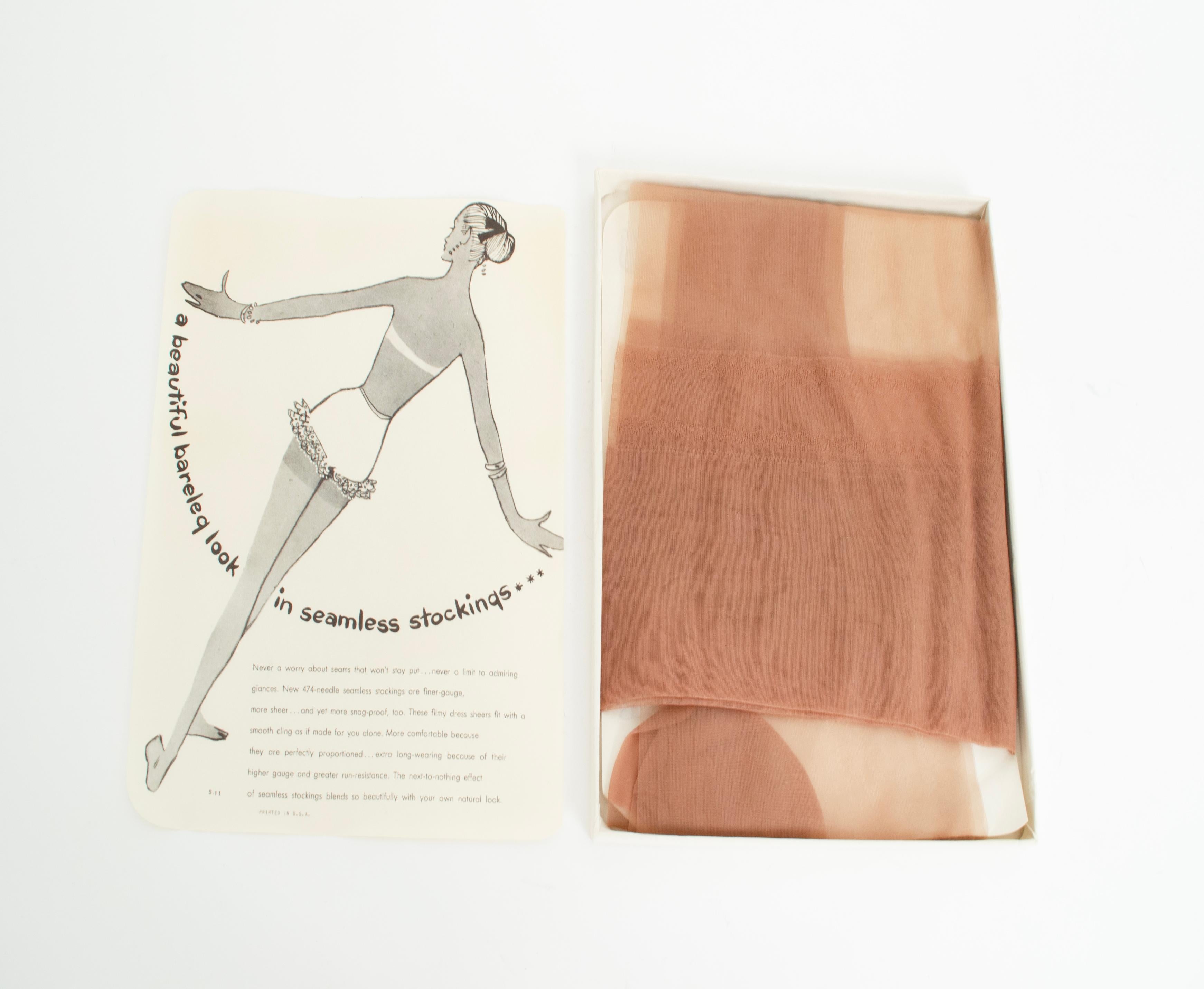 Nuevas medias sin costuras desnudas hasta el muslo en caja de felicitaciones de temporada - 10,5, 1950 en venta 3
