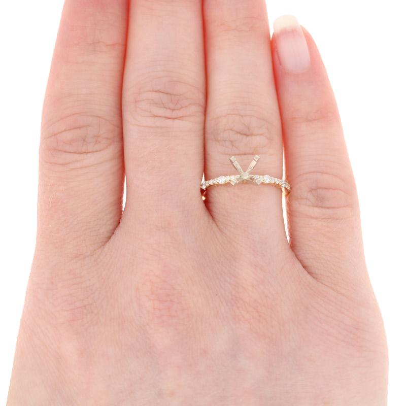 Round Cut Semi-Mount Engagement Ring, 14 Karat Gold Fits Center with Diamonds .25 Carat
