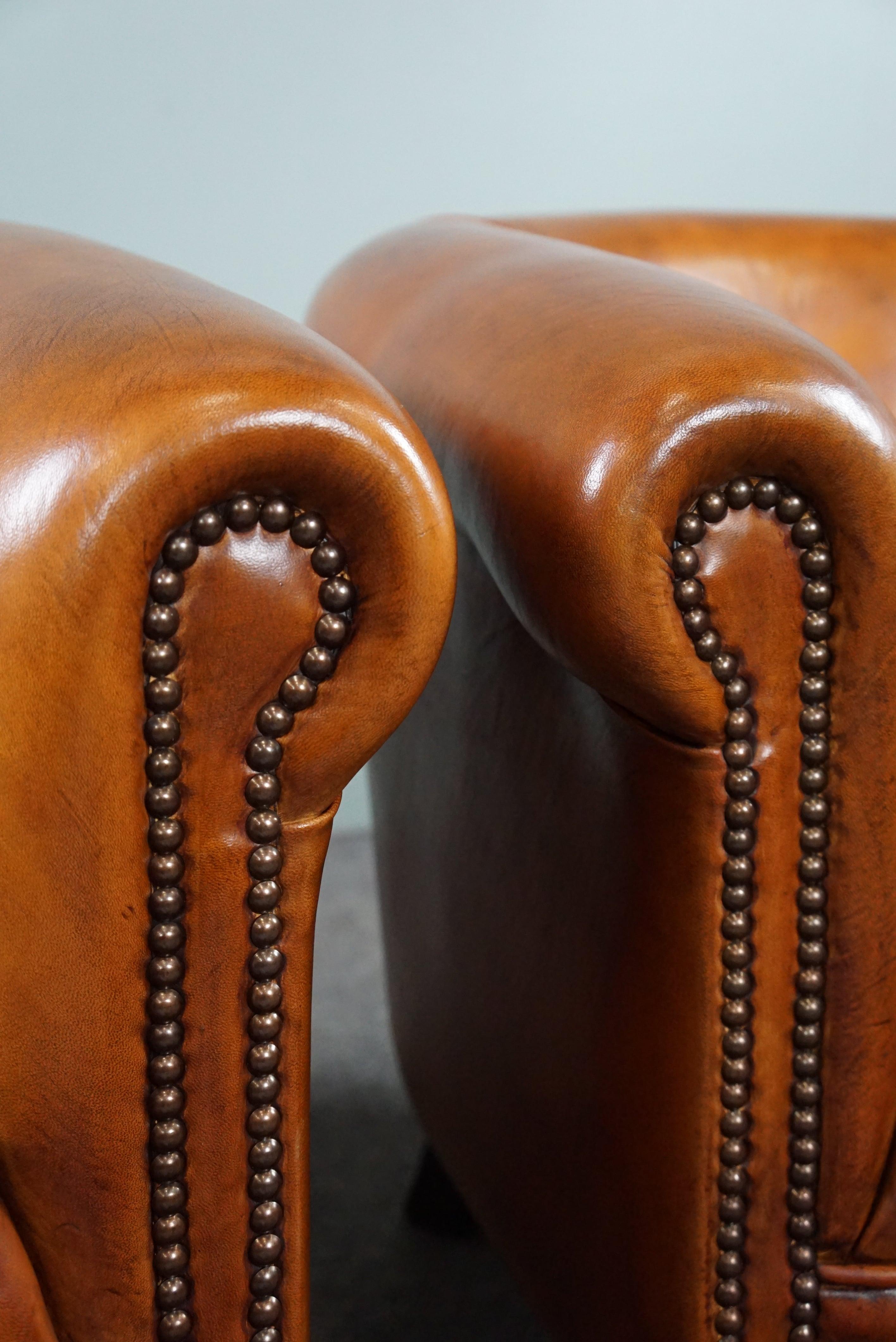 Leather New set of 2 subtle sheep leather club chairs For Sale