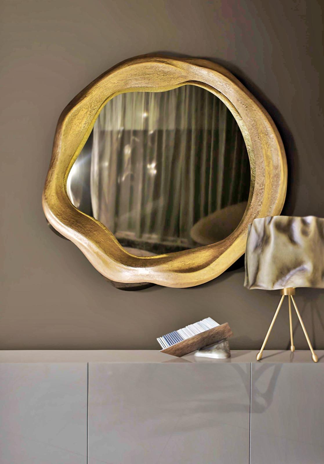 Hand-Crafted New Set of 3 Mirrors in Resin and Fiberglass Lacquered Color Gold For Sale