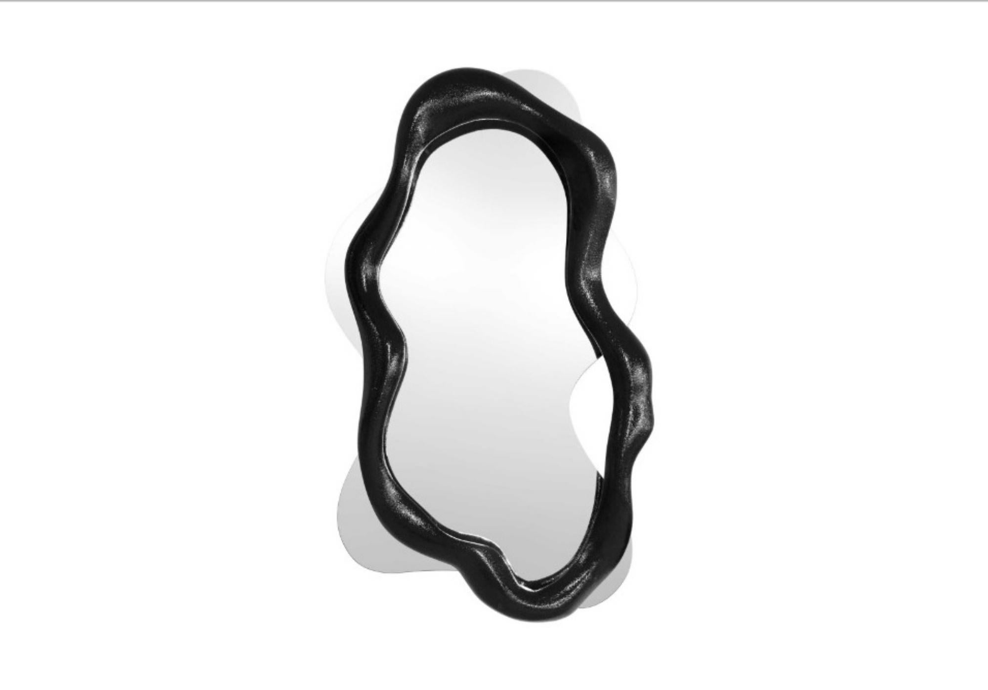 New Set of 3 Mirrors in Resin and Fiberglass Lacquered In New Condition For Sale In Madrid, ES