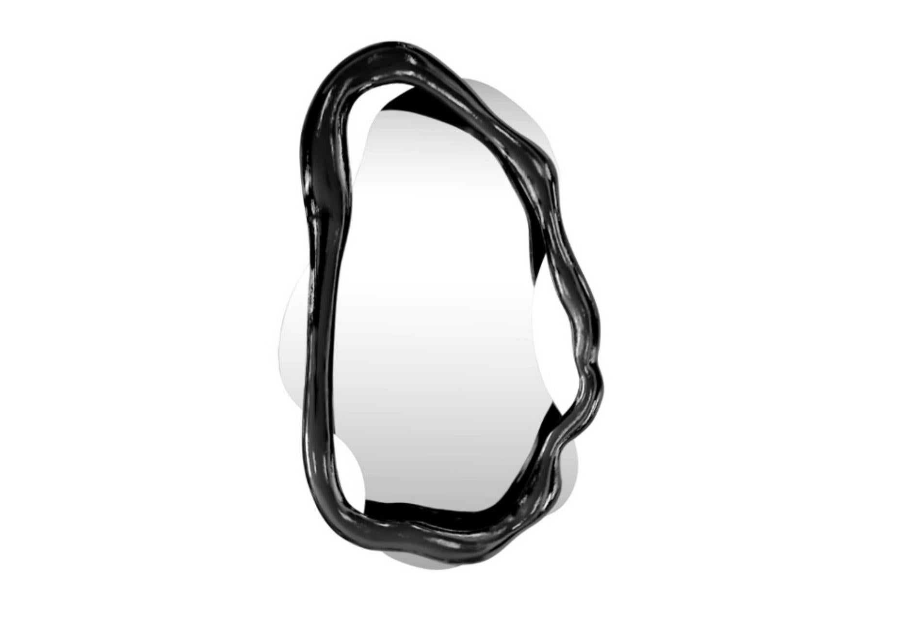 New Set of 3 Mirrors in Resin and Fiberglass Lacquered For Sale 1
