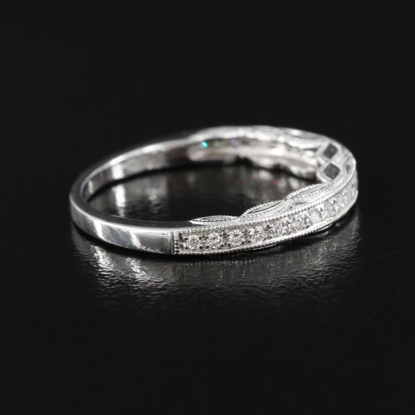 NEW / Shane Co. 0.25 CWT Diamond (VS1-VS2/G-H) Engraved wedding band / 14K For Sale 5