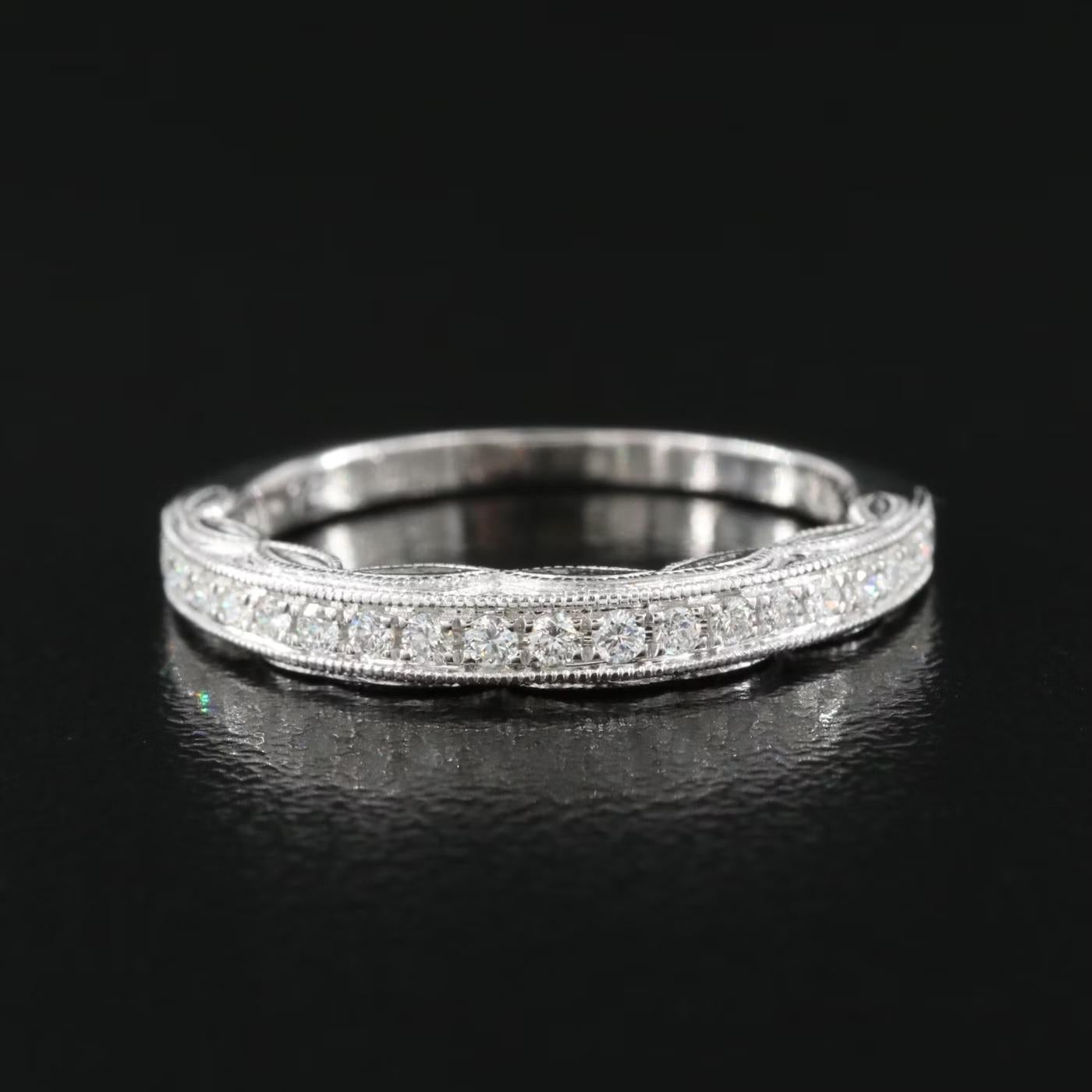 NEW / Shane Co. 0.25 CWT Diamond (VS1-VS2/G-H) Engraved wedding band / 14K For Sale 4