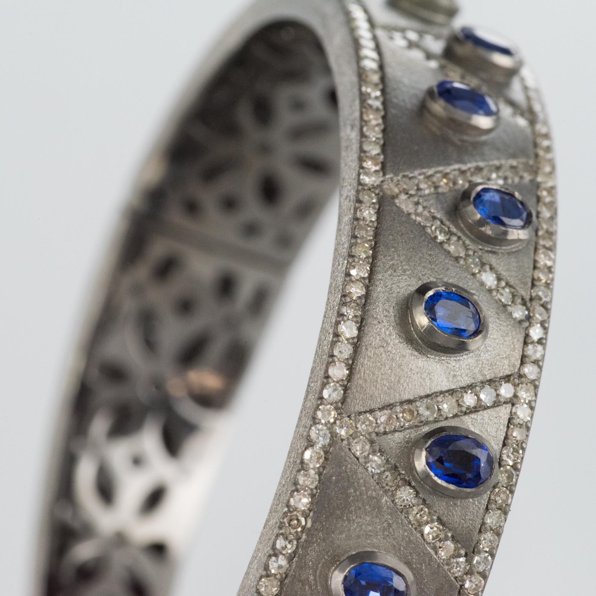 New Silver Diamond Kyanites Bangle Bracelet In New Condition For Sale In Poitiers, FR
