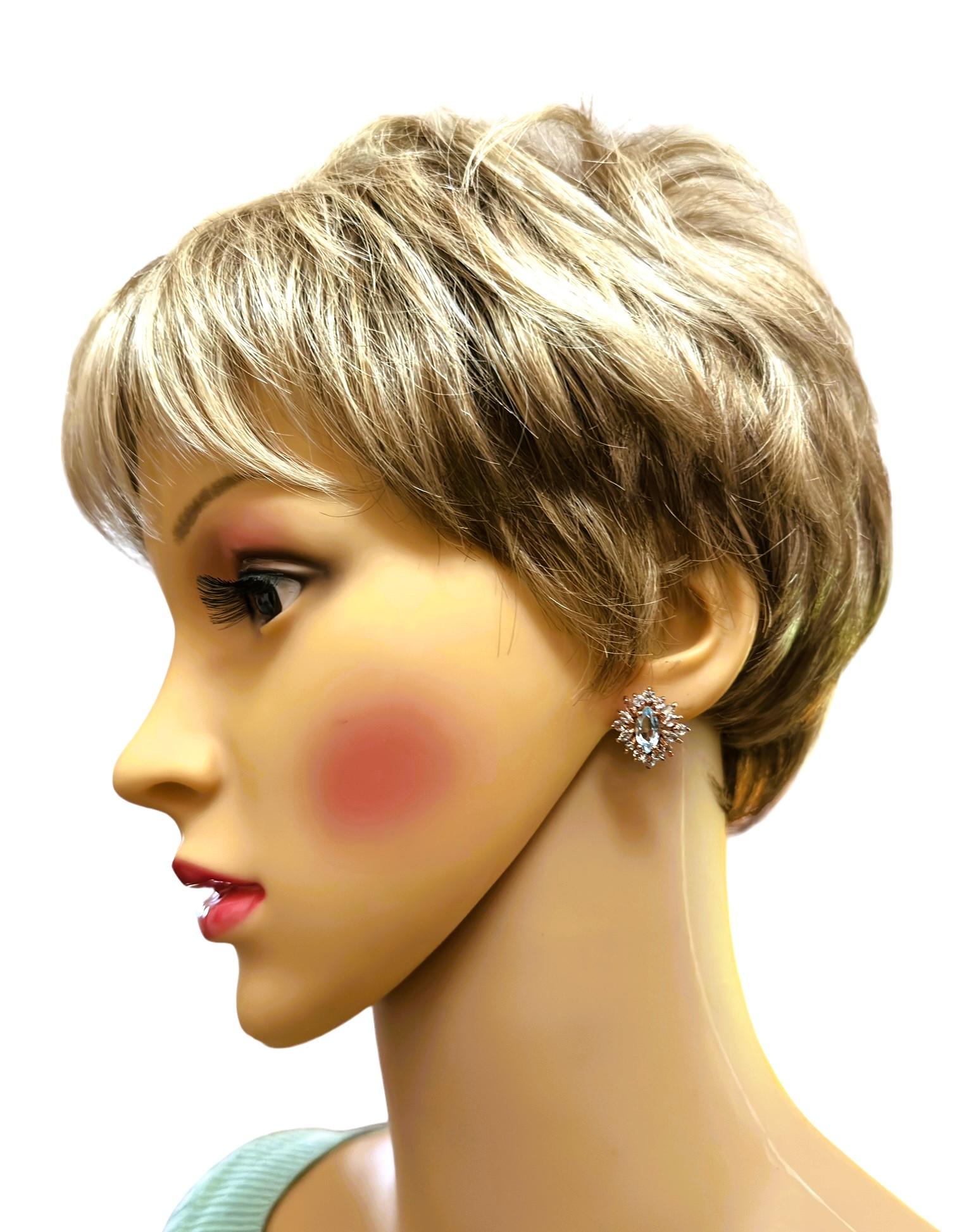 Nouvelles boucles d'oreilles en argent sterling plaqué or rose avec topaze bleu ciel Pour femmes en vente