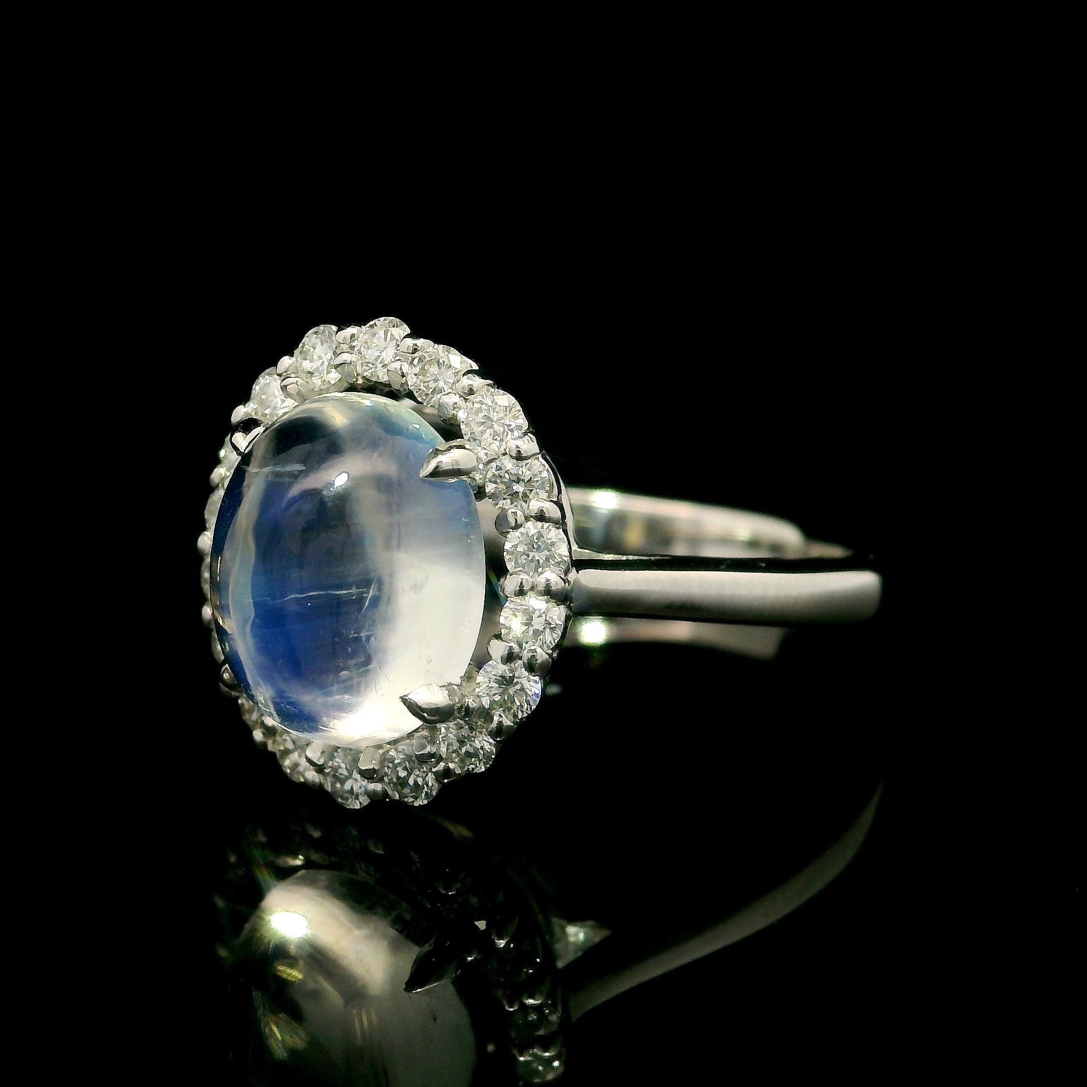 Neue solide 14k Weißgold 3,1ctw Oval Blau Mondstein Diamant Halo Ring im Angebot 4