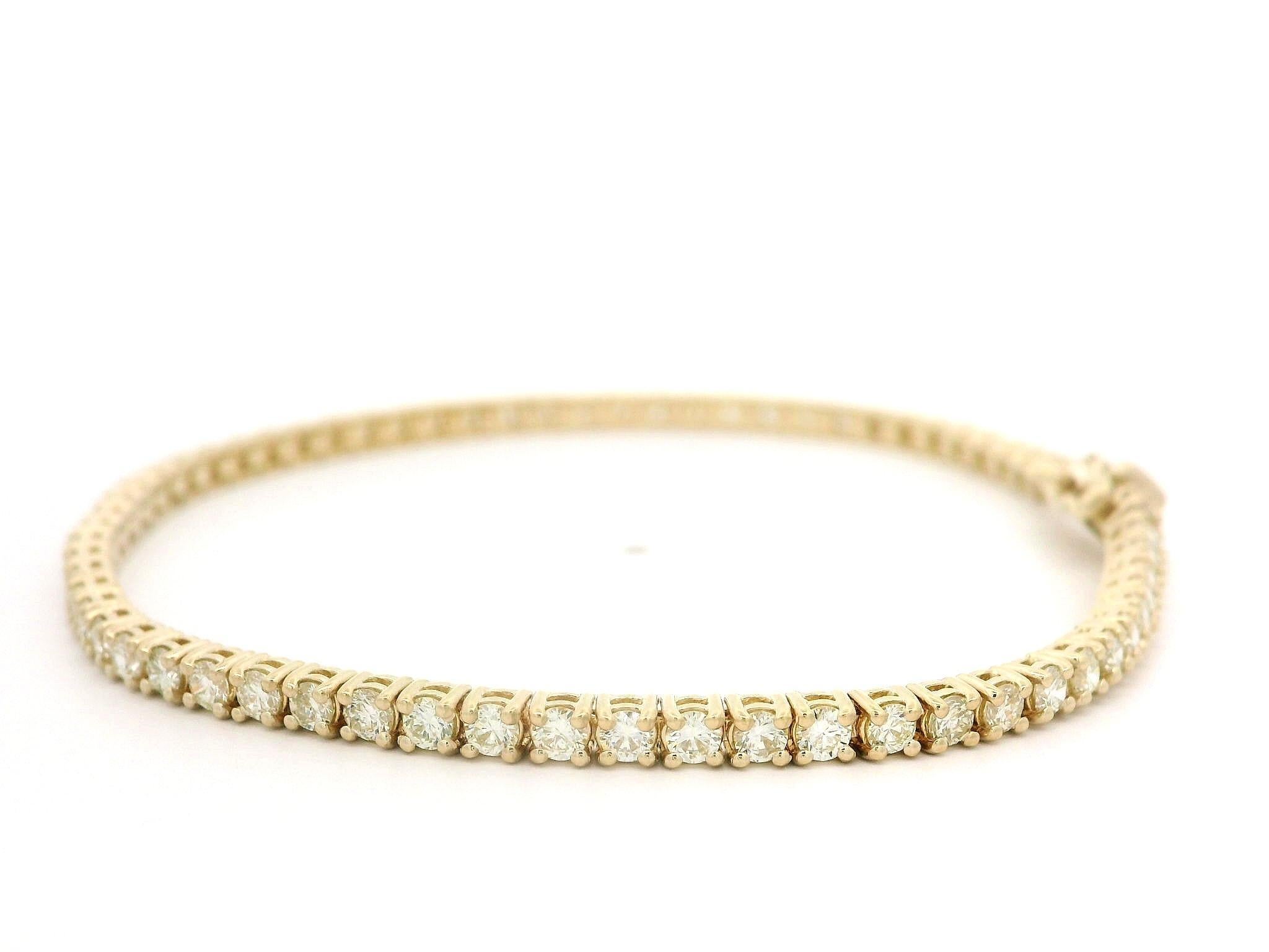 Nouveau bracelet tennis à maillons en or jaune massif 14 carats avec diamants ronds brillants de 2,63 carats Pour femmes en vente
