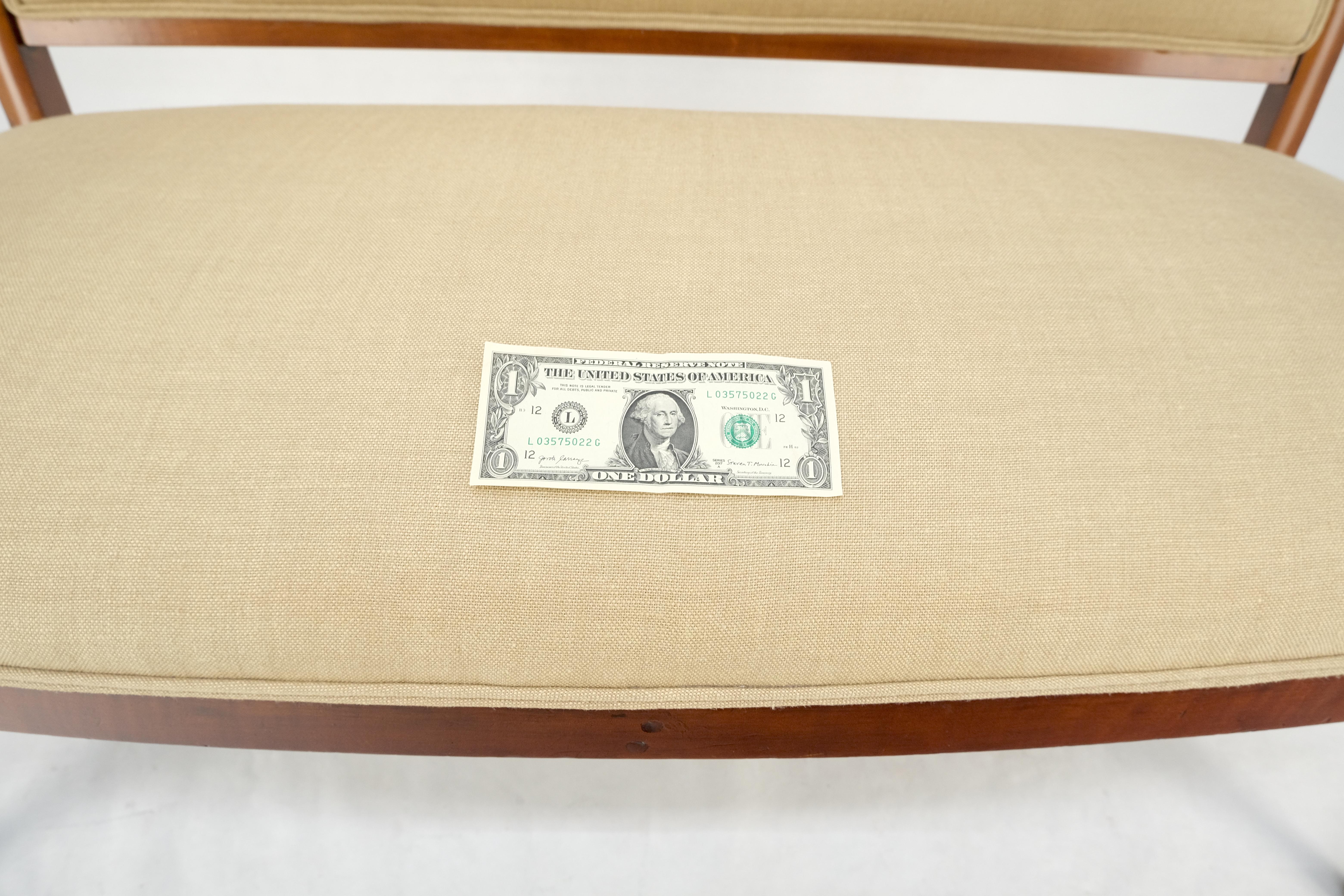 New Solid Linen Upholstery Antique Louis Phillips Style Carved Maple Loveseat (Tappezzeria in lino massiccio) in vendita 7