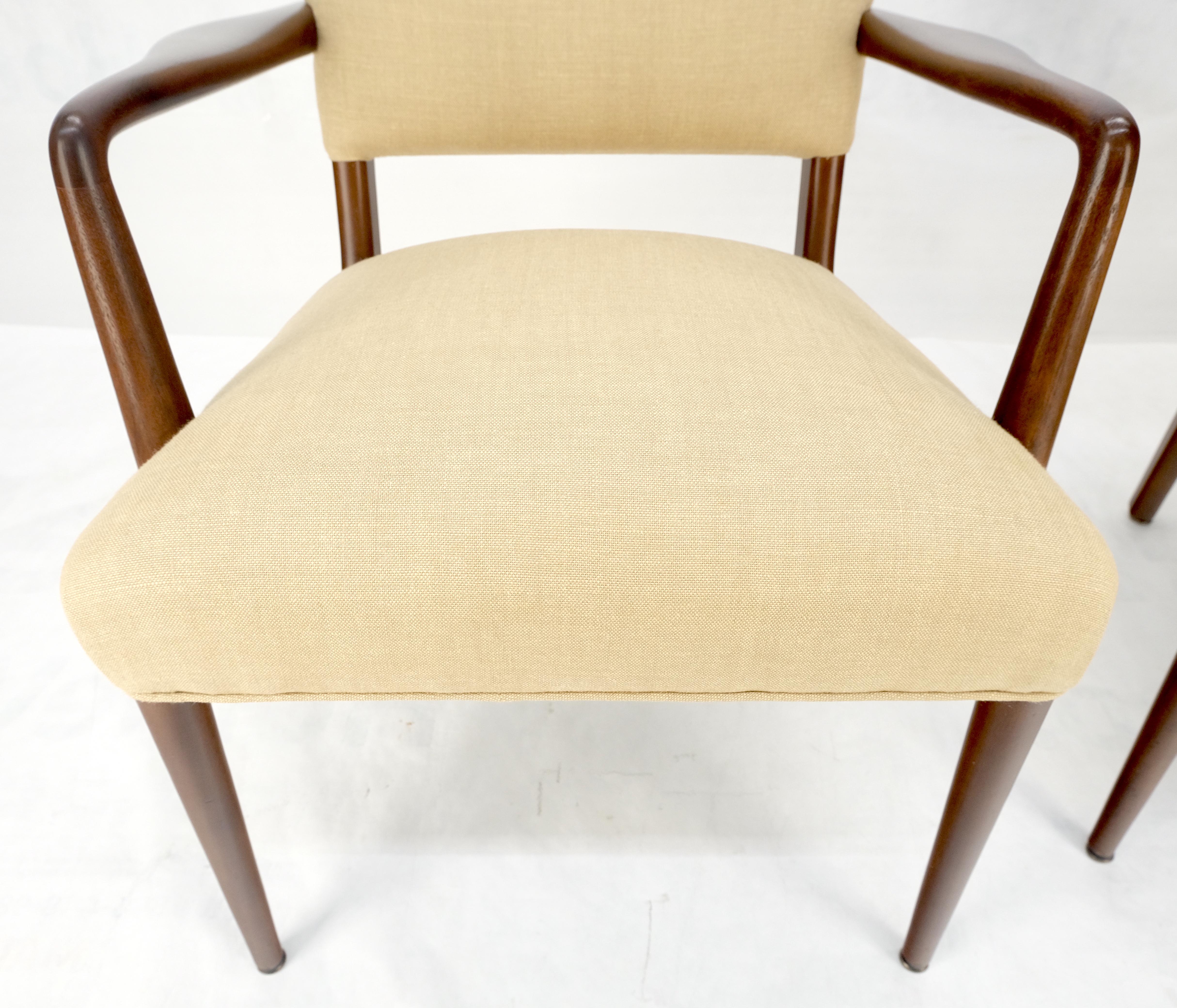 New Solid Linen Upholstery Walnut c1960s Arm Chairs Risom Style Restored MINT en vente 9