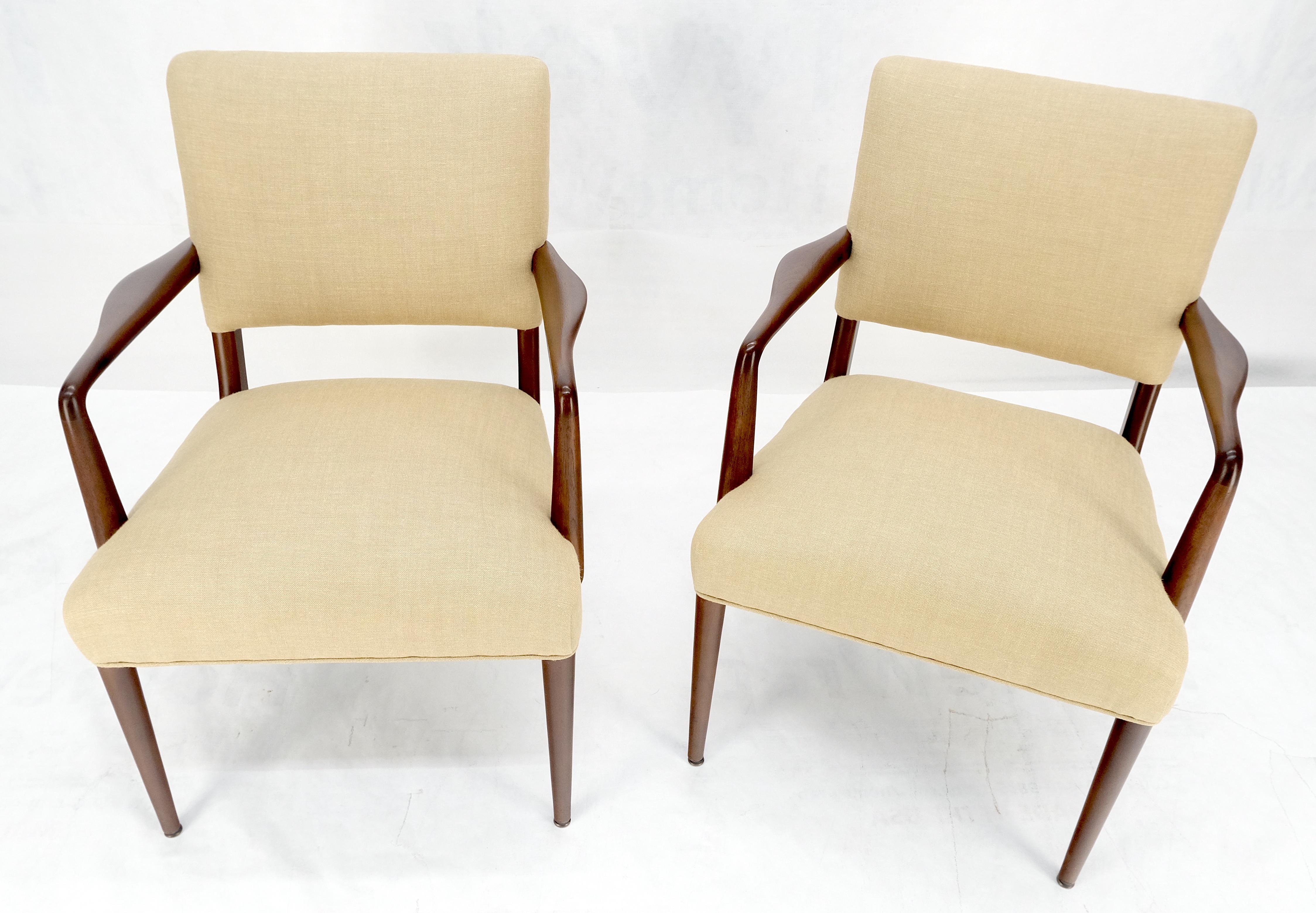 Mid-Century Modern New Solid Linen Upholstery Walnut c1960s Arm Chairs Risom Style Restored MINT en vente