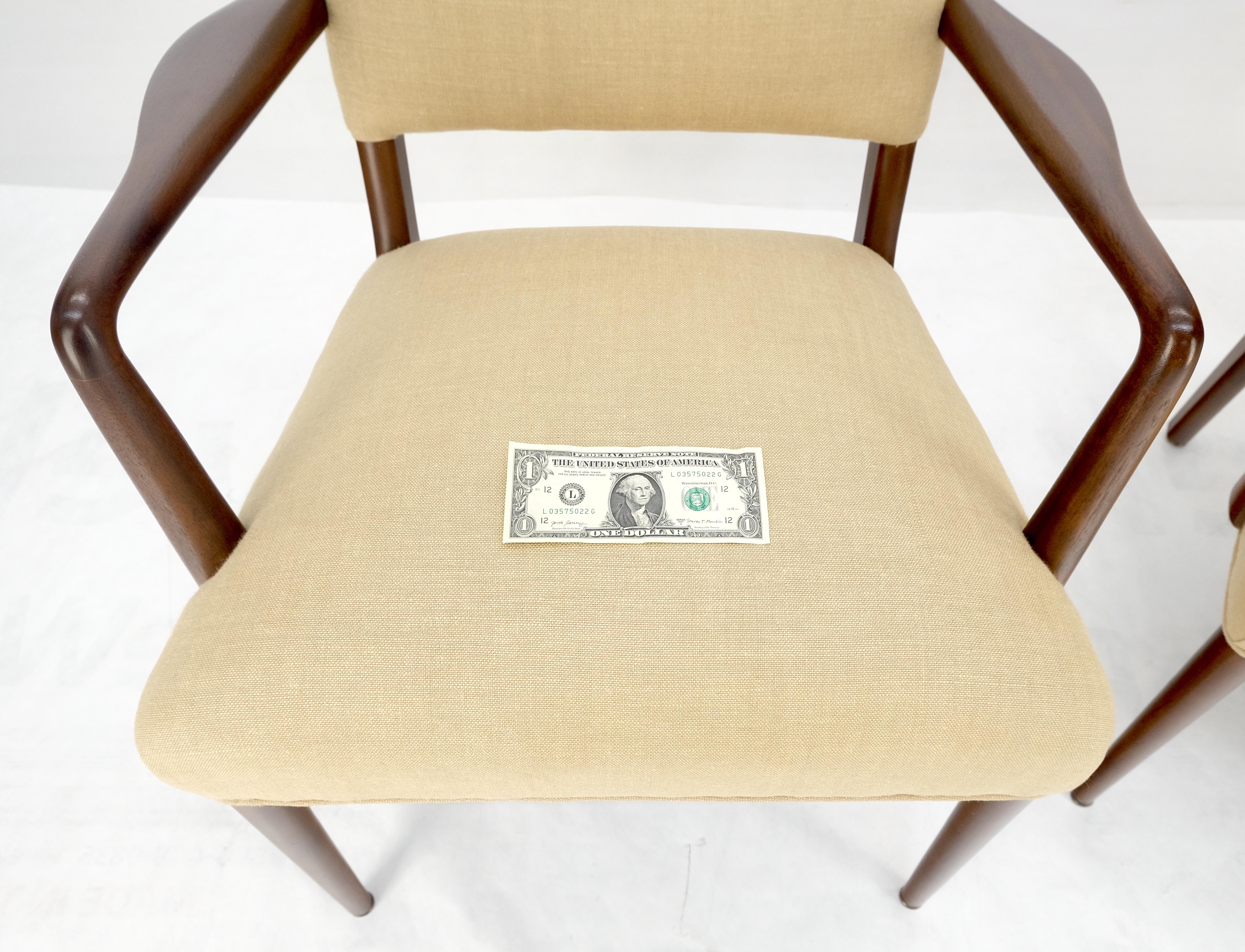 New Solid Linen Upholstery Walnut c1960s Arm Chairs Risom Style Restored MINT en vente 1