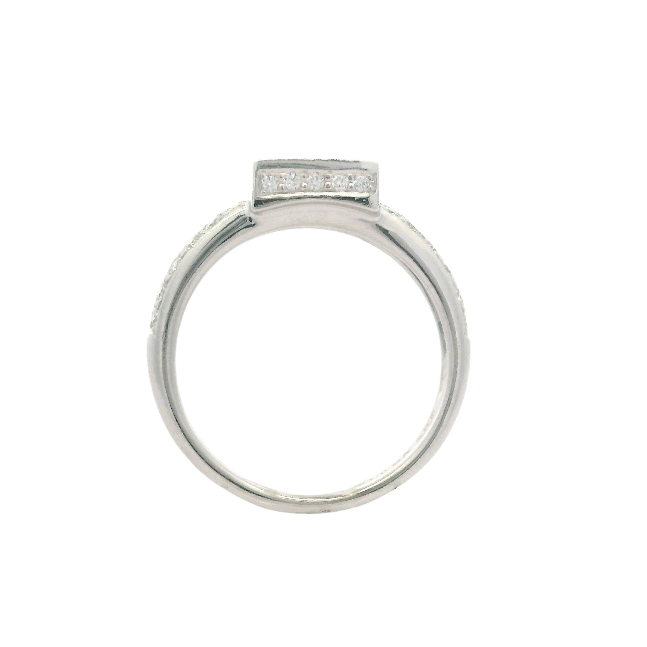 New Solid Platinum 0.80ctw Square Sapphire w/ Diamond Halo Geometric Ring For Sale 7
