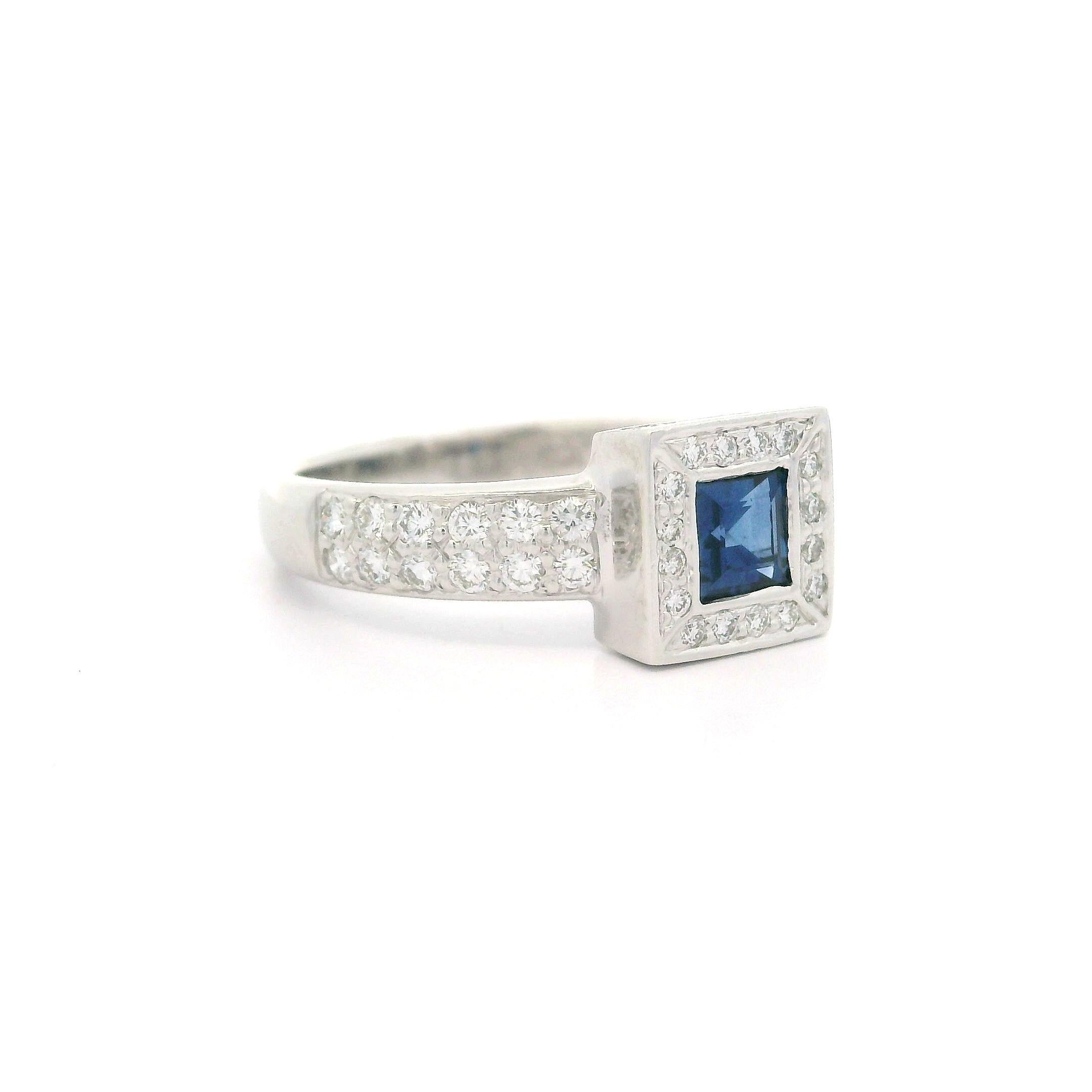 New Solid Platinum 0.80ctw Square Sapphire w/ Diamond Halo Geometric Ring For Sale 9