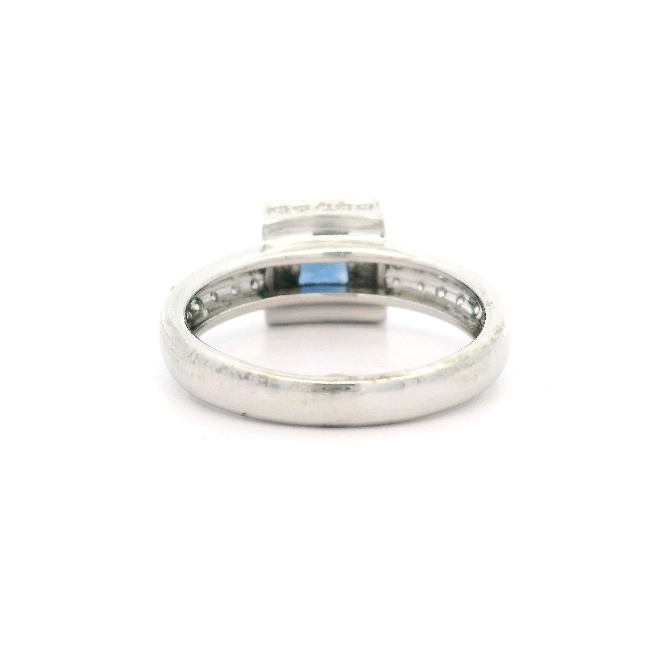 New Solid Platinum 0.80ctw Square Sapphire w/ Diamond Halo Geometric Ring For Sale 4
