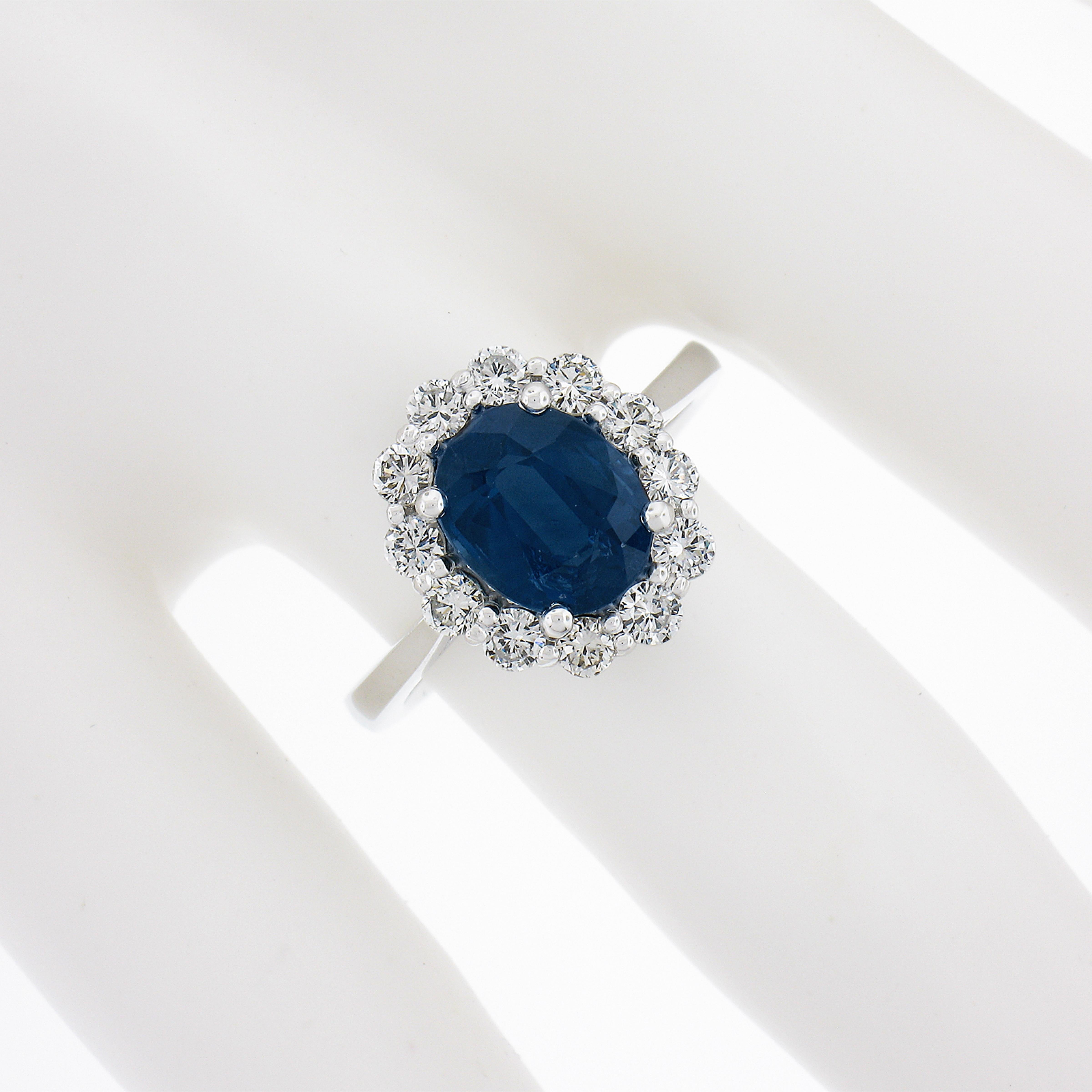 Neue solide Platin 3.25ctw GIA Oval Blauer Saphir & Runde Diamant Halo Ring im Zustand „Neu“ im Angebot in Montclair, NJ