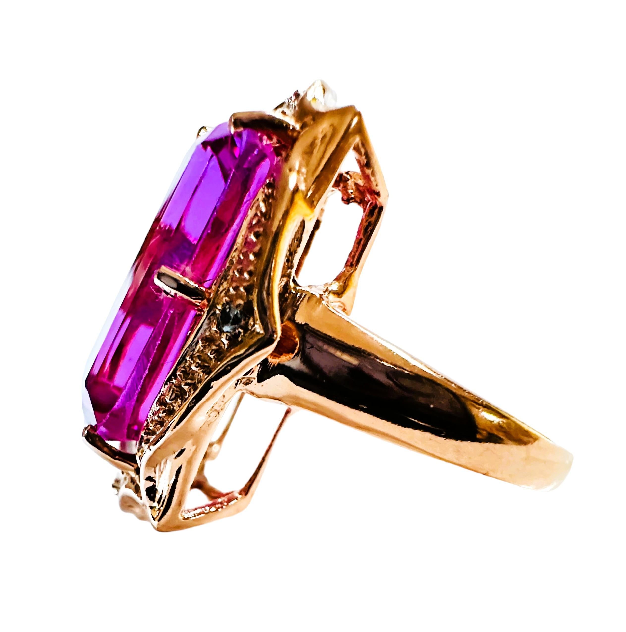Neuer Sri Lanka 12.0 Karat Dunkelrosa Saphir Roségold vergoldeter Sterling-Ring (Art déco)