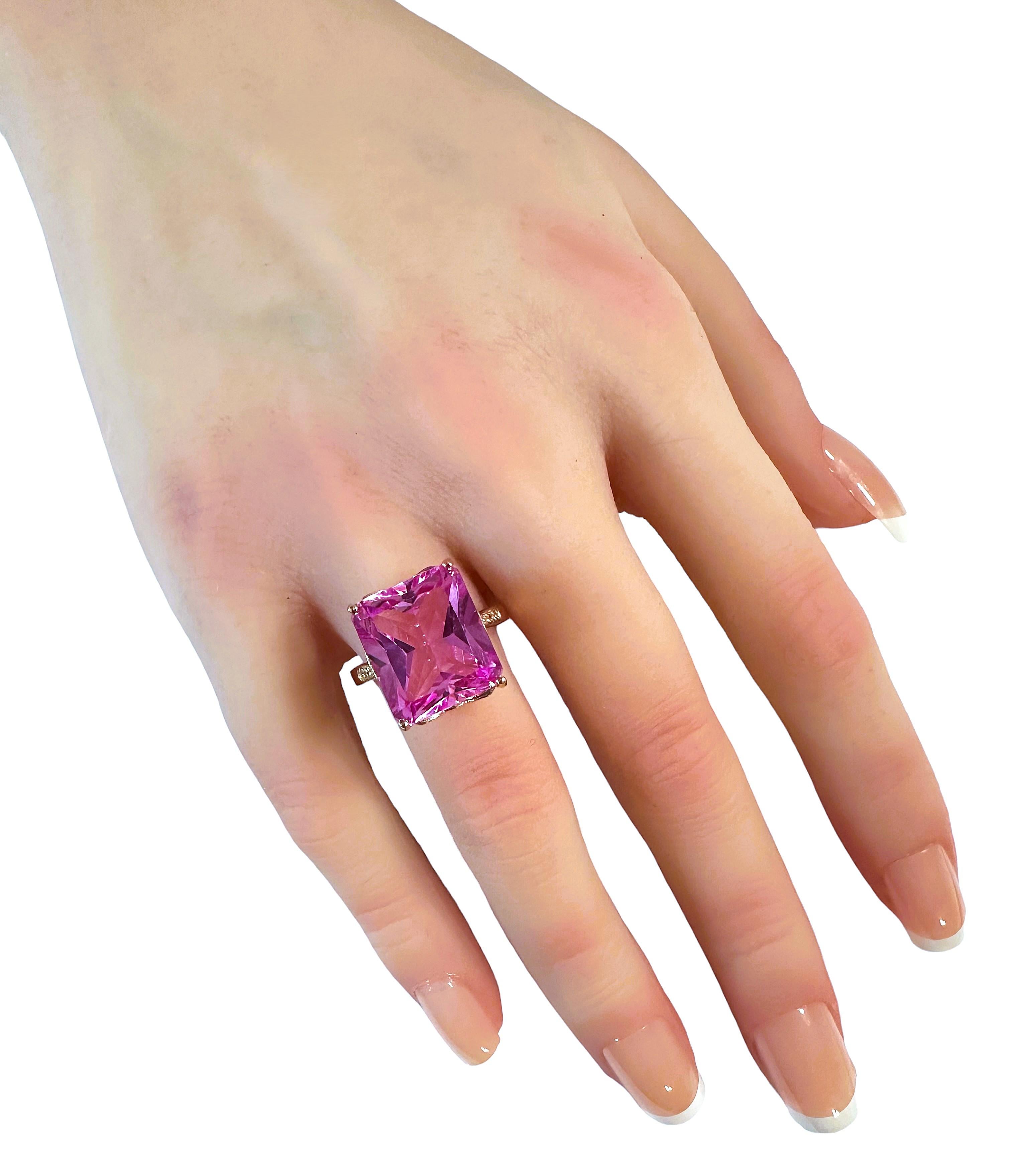 Neuer Sri Lanka 15,90 Karat Babyrosa Saphir Gelbgold vergoldet  Sterling Ring im Zustand „Neu“ in Eagan, MN