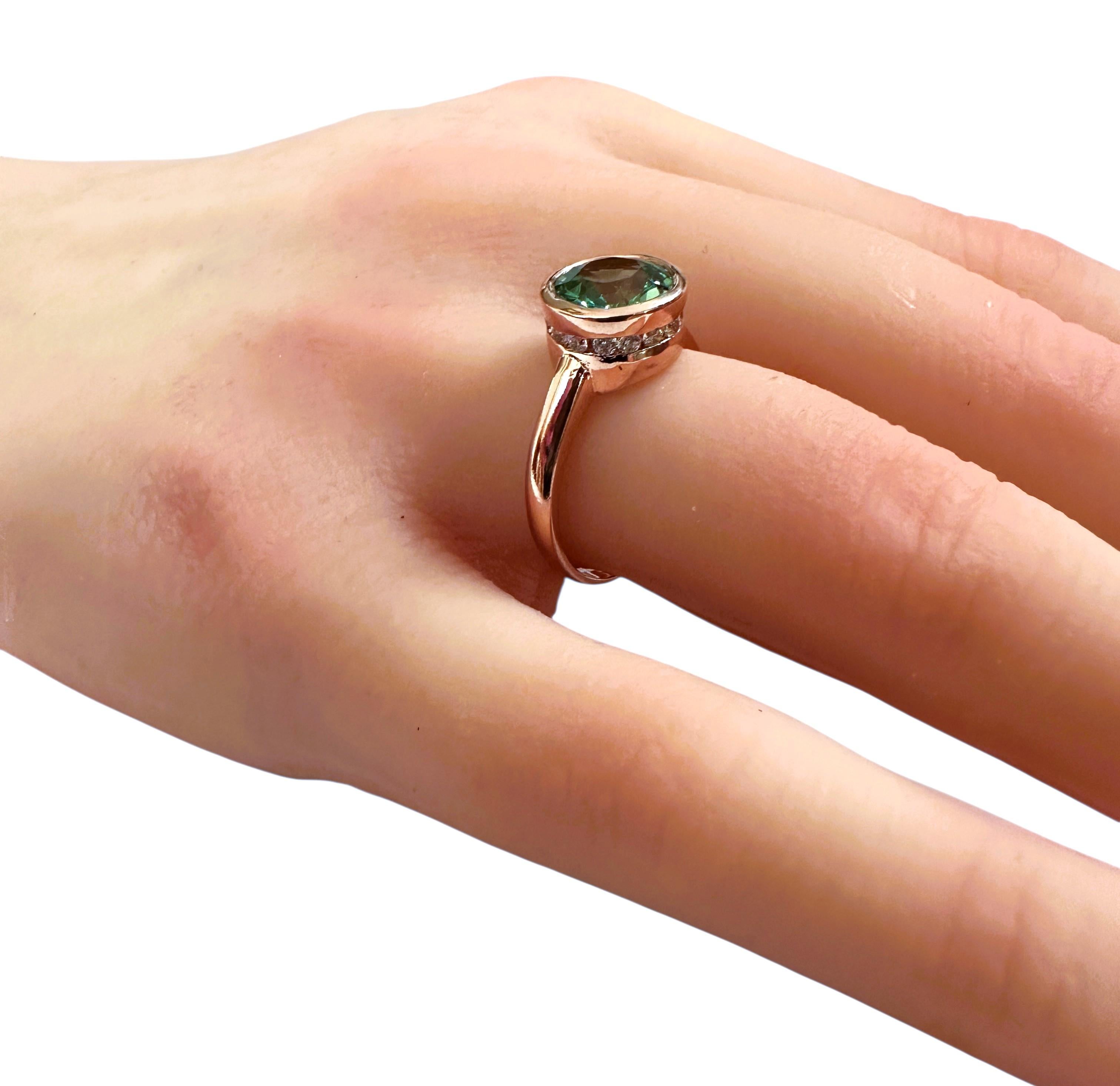 Donna Nuovo anello in oro rosa PL Sterling con zaffiro verde da 3,10 carati dello Sri Lanka in vendita