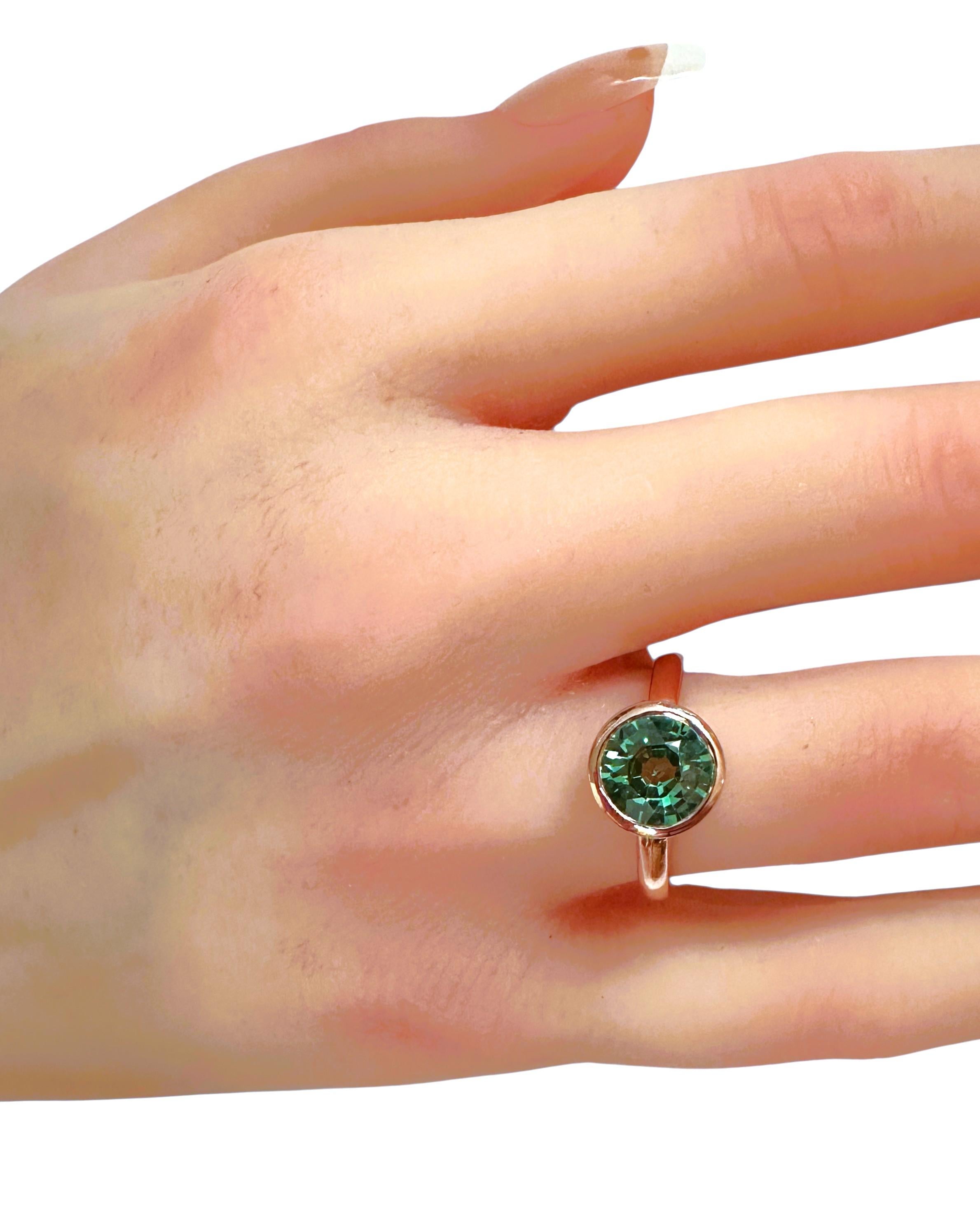Nuovo anello in oro rosa PL Sterling con zaffiro verde da 3,10 carati dello Sri Lanka in vendita 2