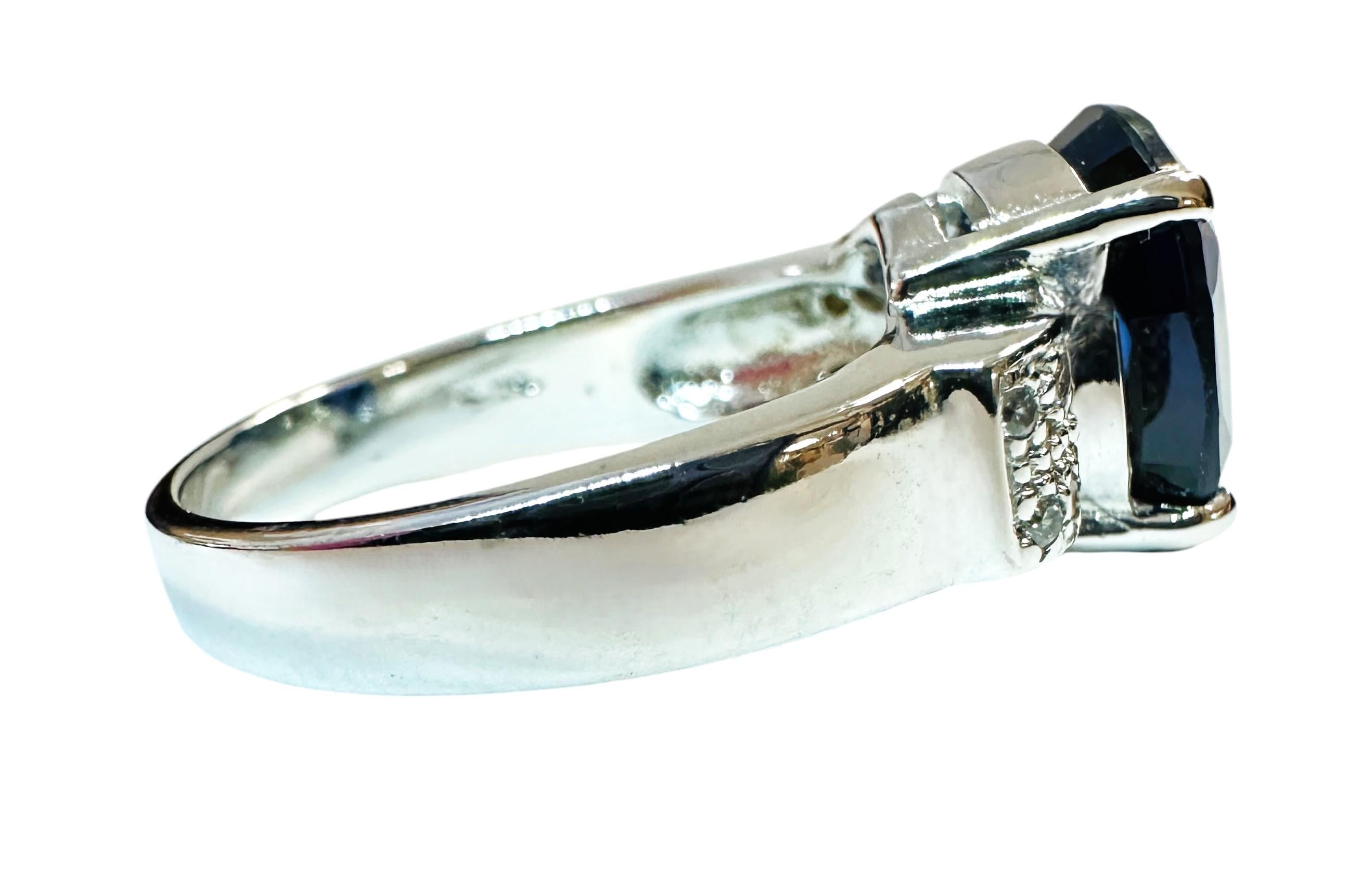 De las mujeres Nueva Sri Lanka Zafiro azul de 6,75 quilates y zafiro talla diamante Anillo de plata de ley
