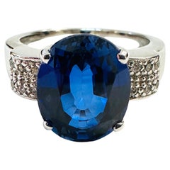 Nueva Sri Lanka Zafiro azul de 6,75 quilates y zafiro talla diamante Anillo de plata de ley