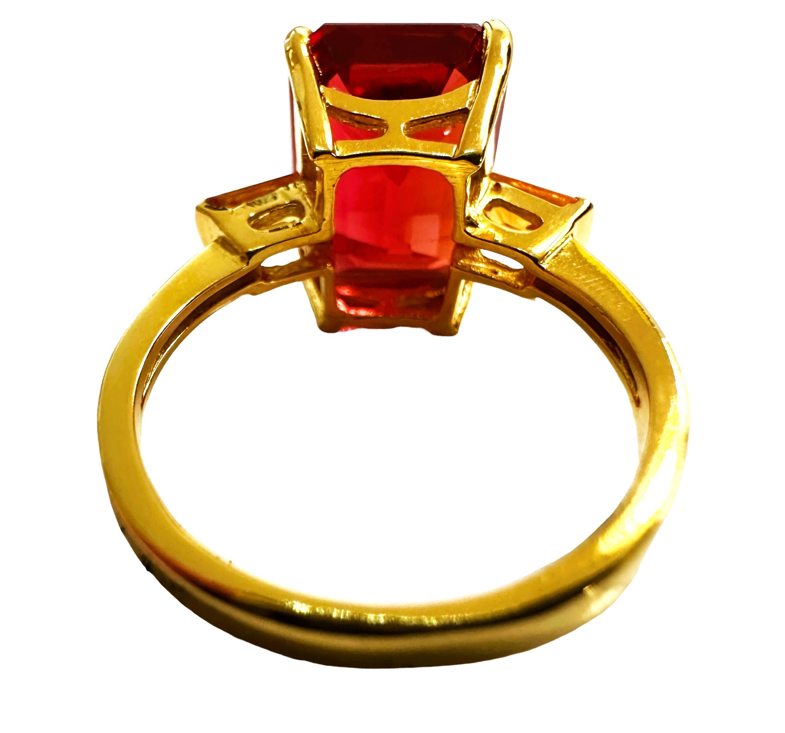 Neu Sri Lanka 7,10 Karat Rosa Padparadscha Saphir Y vergoldet  Sterling Ring (Baguette-Treppenschliff)