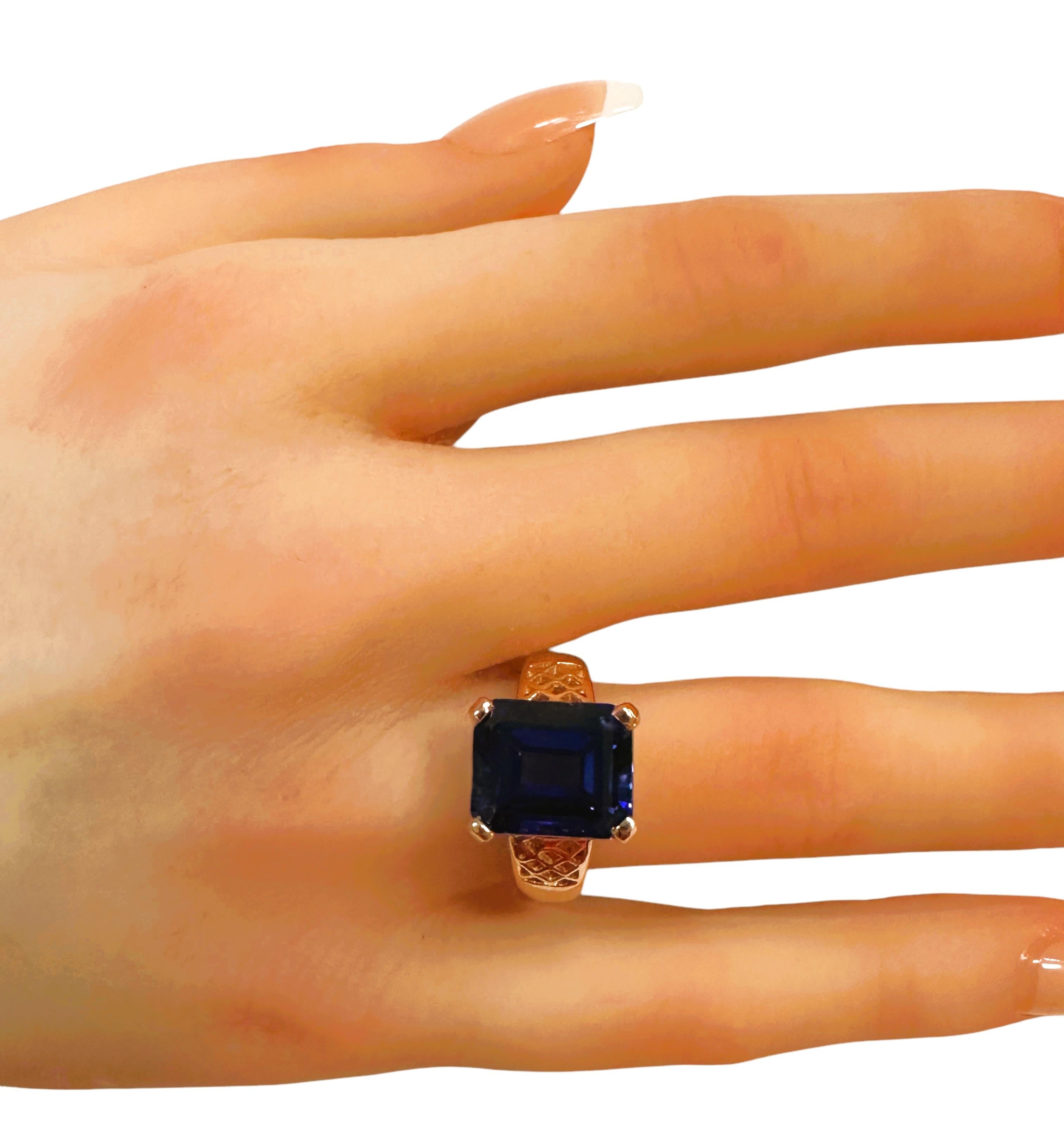Nuovo anello in argento placcato oro rosa con zaffiro blu da 9,36 carati, misura 6 in vendita 1