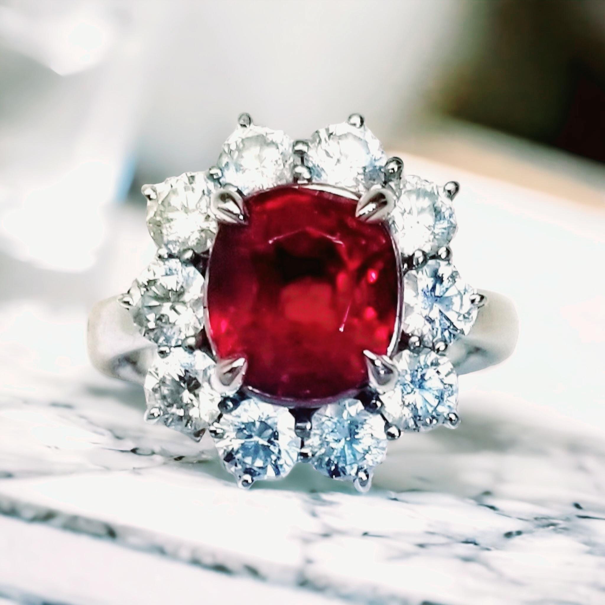 NOUVELLE bague en platine avec diamant rubis de Birmanie Mogok rouge pigeon non chauffé de 4,542 carats en vente 8