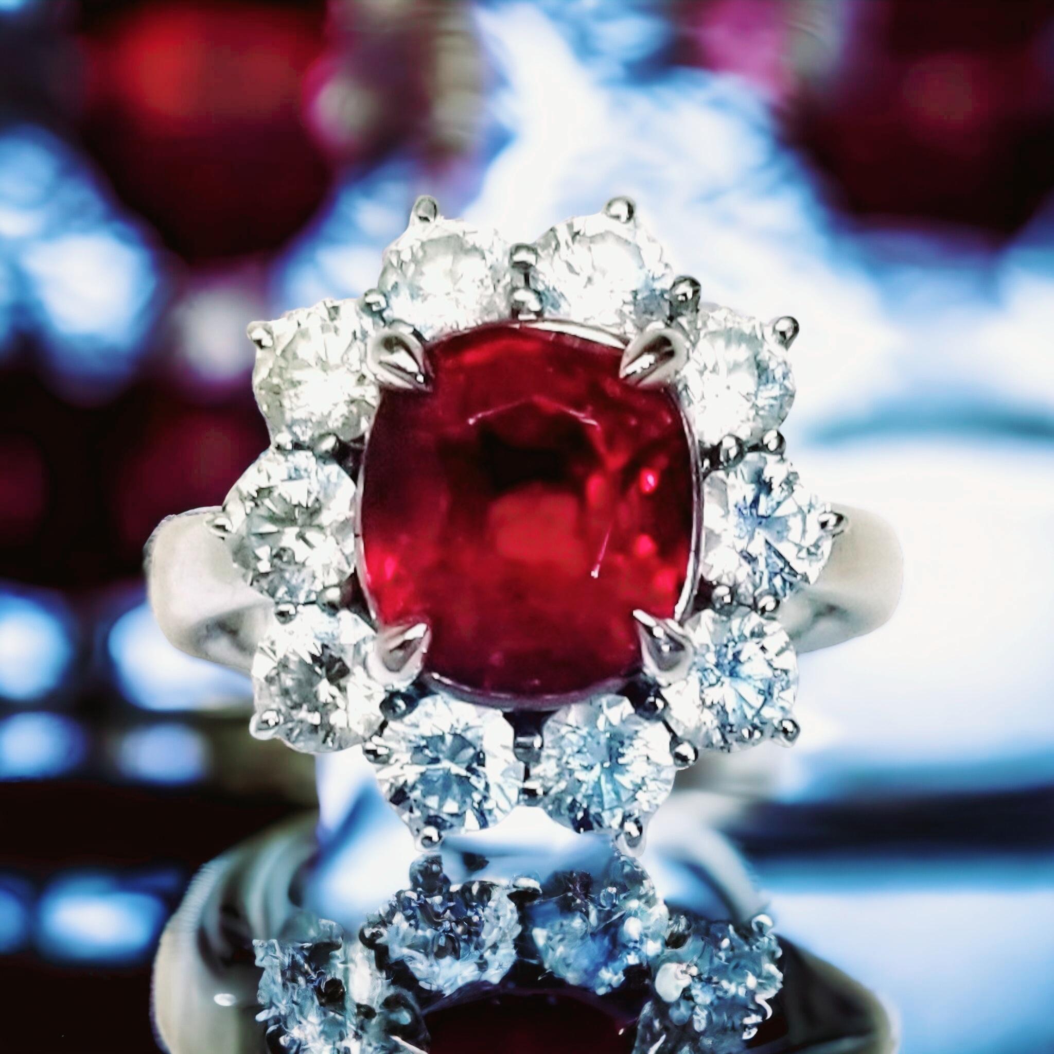 NOUVELLE bague en platine avec diamant rubis de Birmanie Mogok rouge pigeon non chauffé de 4,542 carats en vente 11