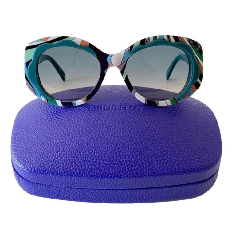 Nuovi splendidi occhiali da sole Emilio Pucci Turchese 70
s Vibe con custodia in vendita