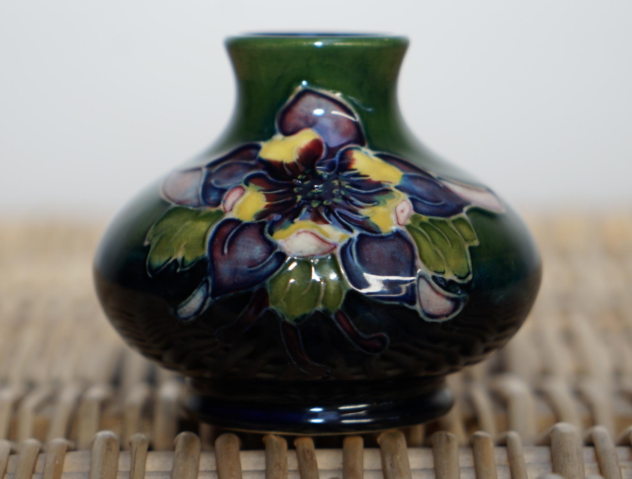 moorcroft small vase