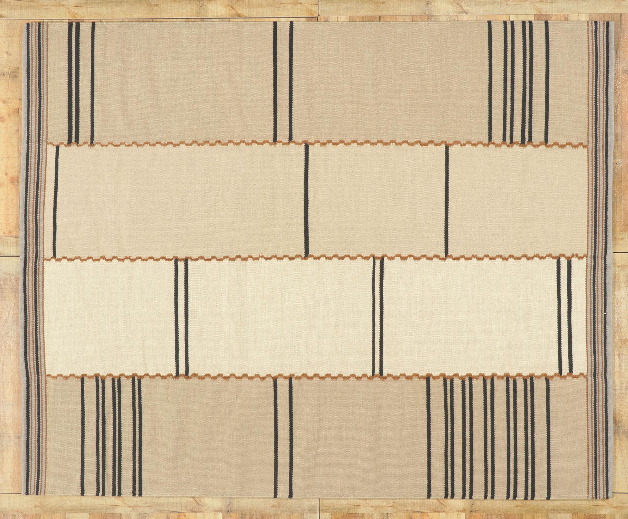 Nueva alfombra kilim de inspiración sueca en tonos tierra, Stege Randmönster en venta 1