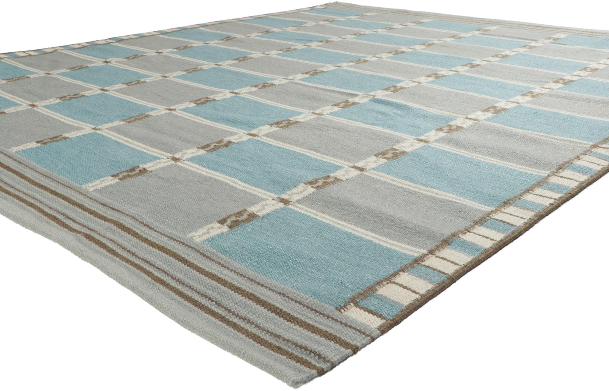 30935 Neuer schwedisch inspirierter Kilim-Teppich, 08'03 x 10'00. Dieser handgewebte, schwedisch inspirierte Kilim-Teppich aus Wolle besticht durch seine Schlichtheit mit unglaublichen Details und Texturen. Das auffällige Karomuster und die ruhigen