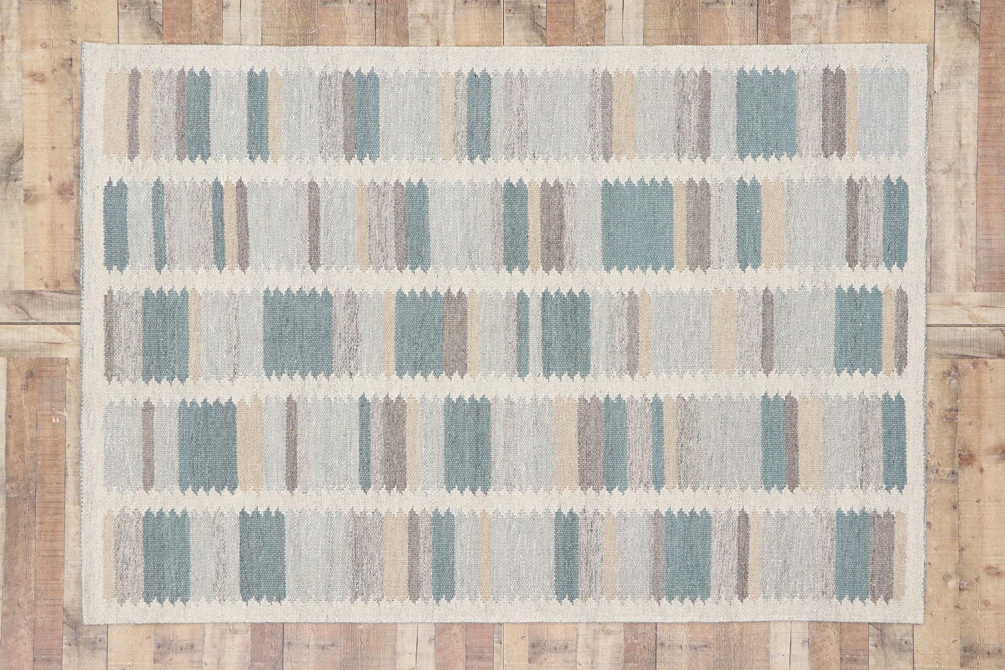 New Swedish Inspired Kilim Rug with Scandinavian Modern Style In New Condition In Dallas, TX