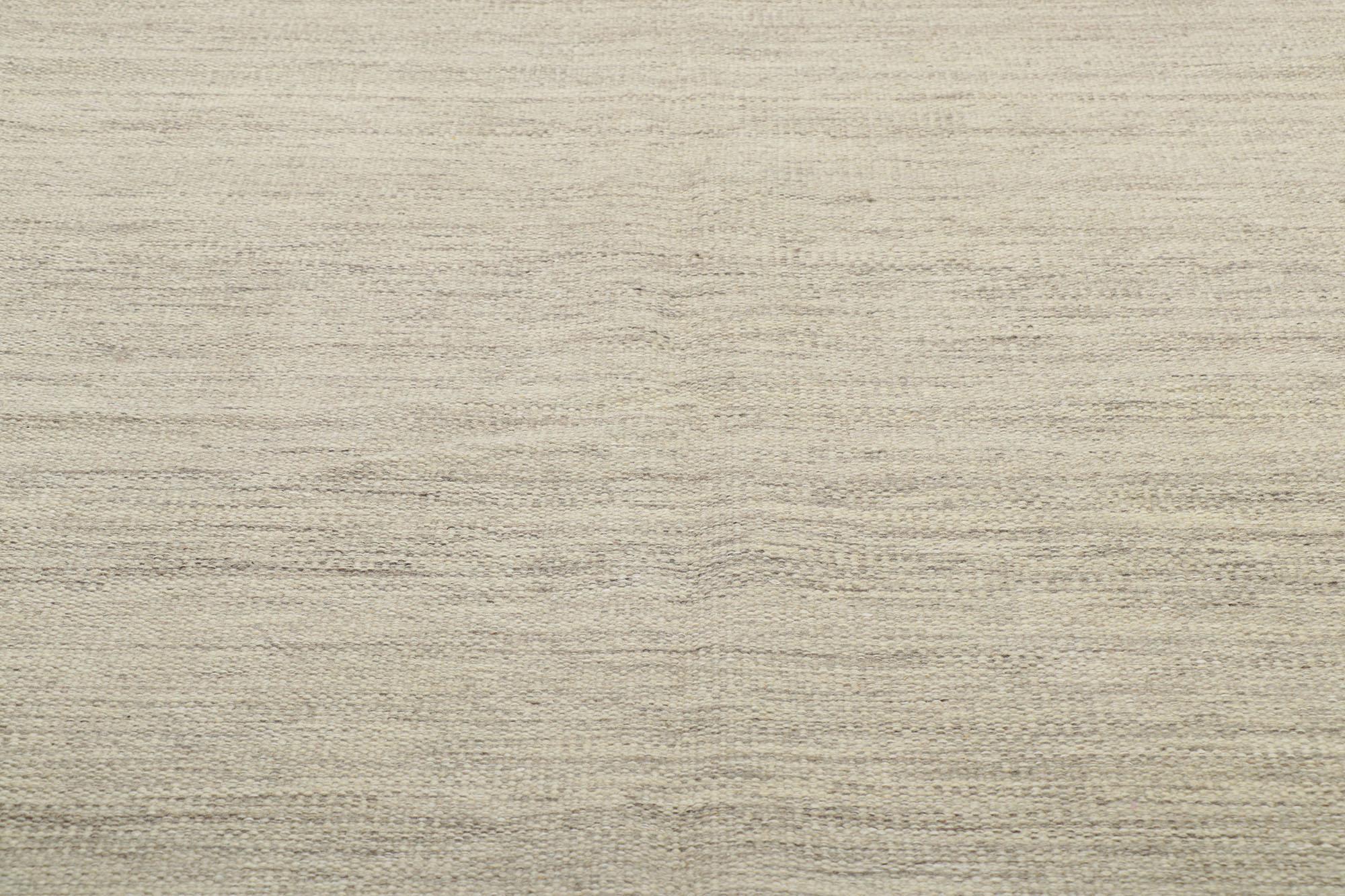 Schwedisch inspirierter Kelim-Teppich mit Rollakan im Japandi-Stil (Indisch) im Angebot