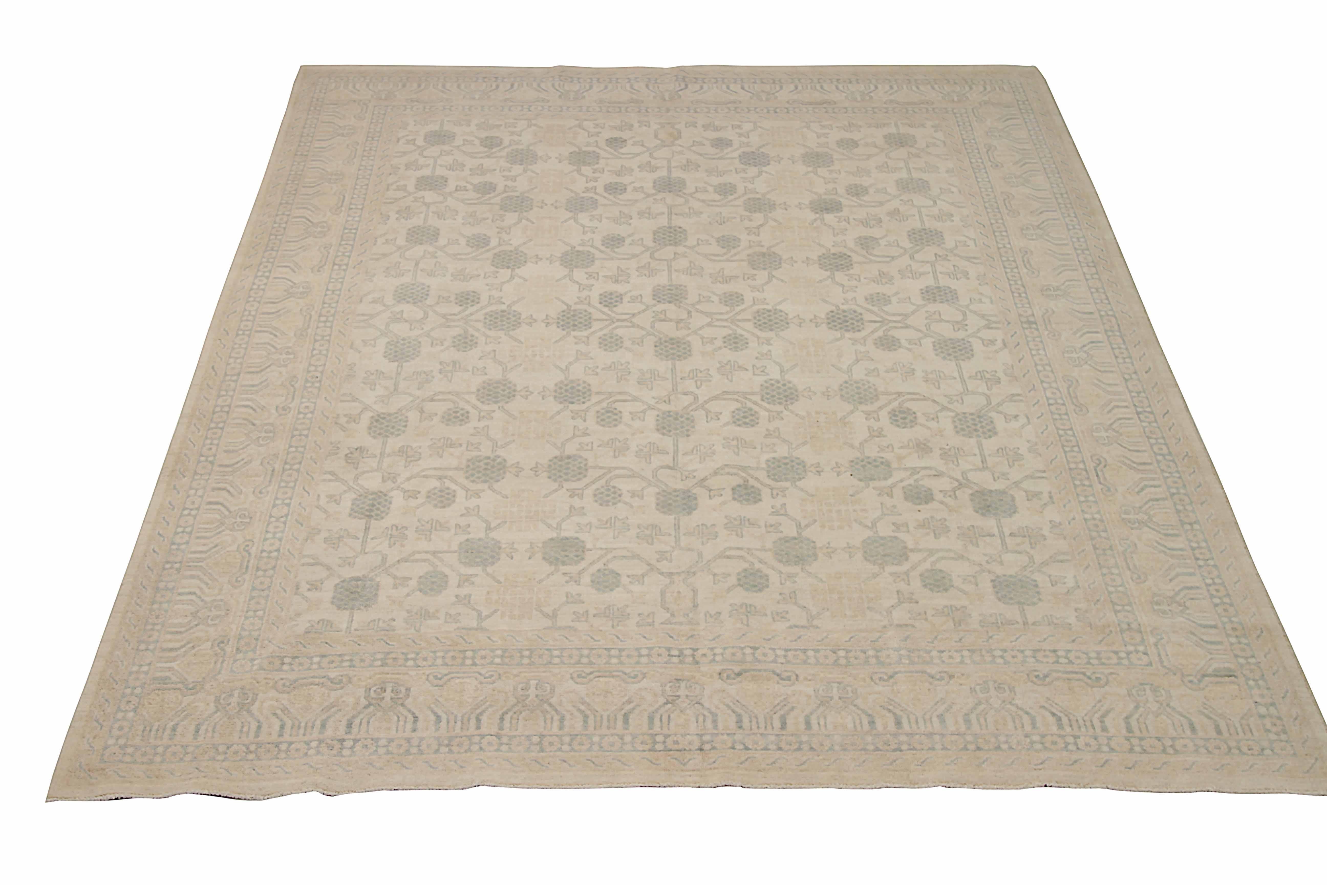 New Afghan area rug handwoven from the finest sheep’s wool. It’s colored with all-natural vegetable dyes that are safe for humans and pets. It’s a traditional Tabriz design woven by expert artisans. In addition to the fine weaving, this rug