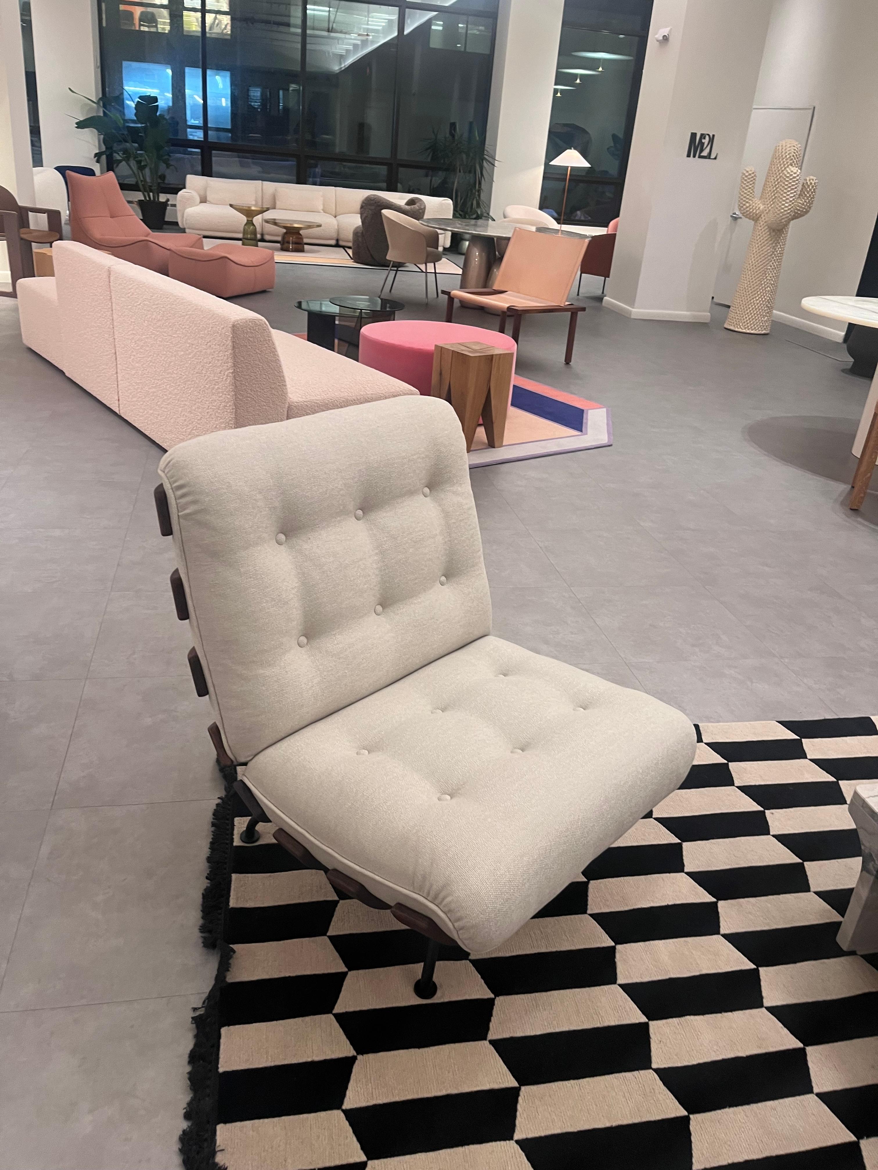 XXIe siècle et contemporain NOUVEAU fauteuil de salon Tacchini Costela de Martin Eisler en stock en vente