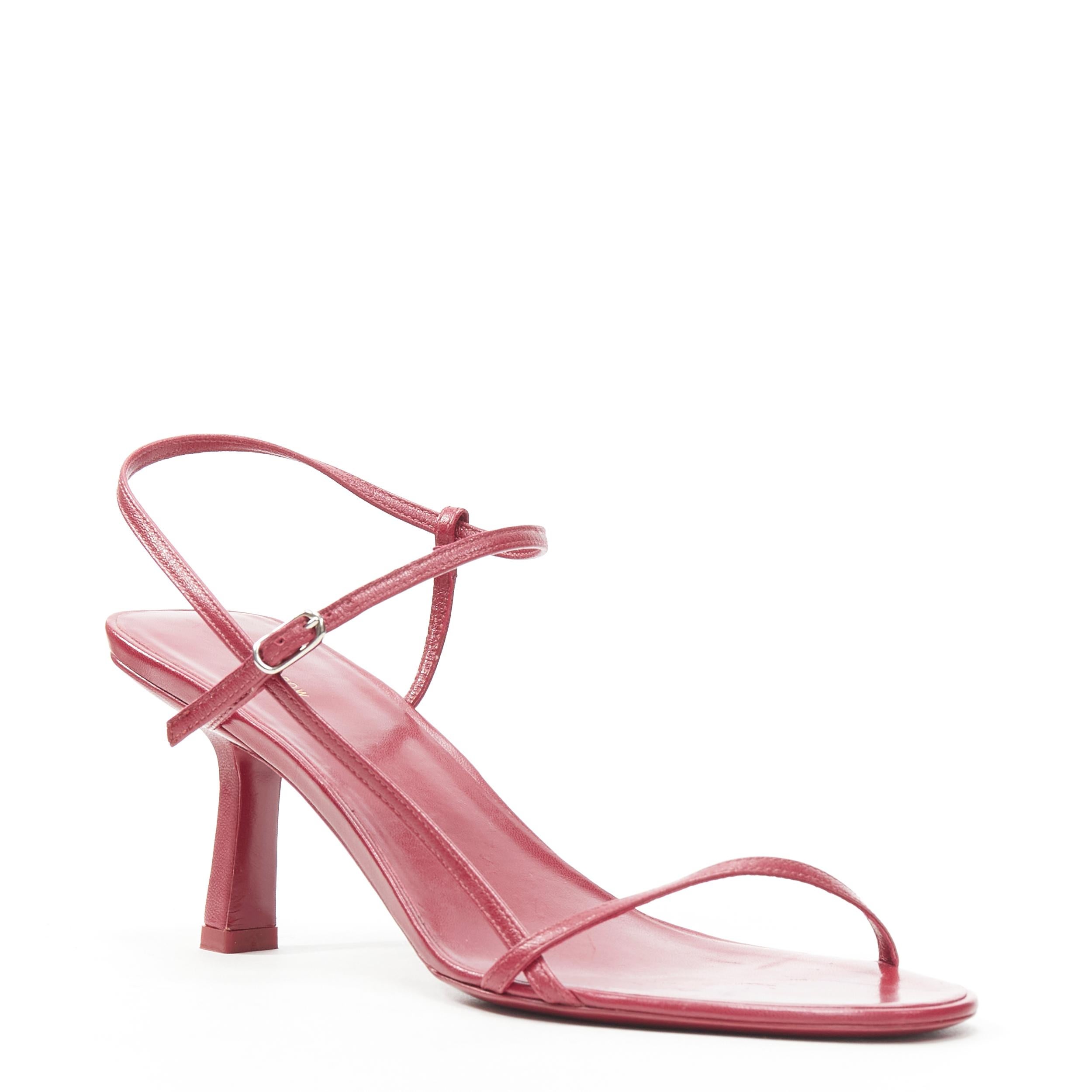 new THE ROW Bare 65 burgundy red minimalist sling mid heel sandals EU36.5 
Reference: TGAS/B01249 
Brand: The Row 
Model: Bare sandal 65mm 
Material: Leather 
Color: Red 
Pattern: Solid 
Closure: Ankle strap 
Estimated Retail Price: US $880 
Made