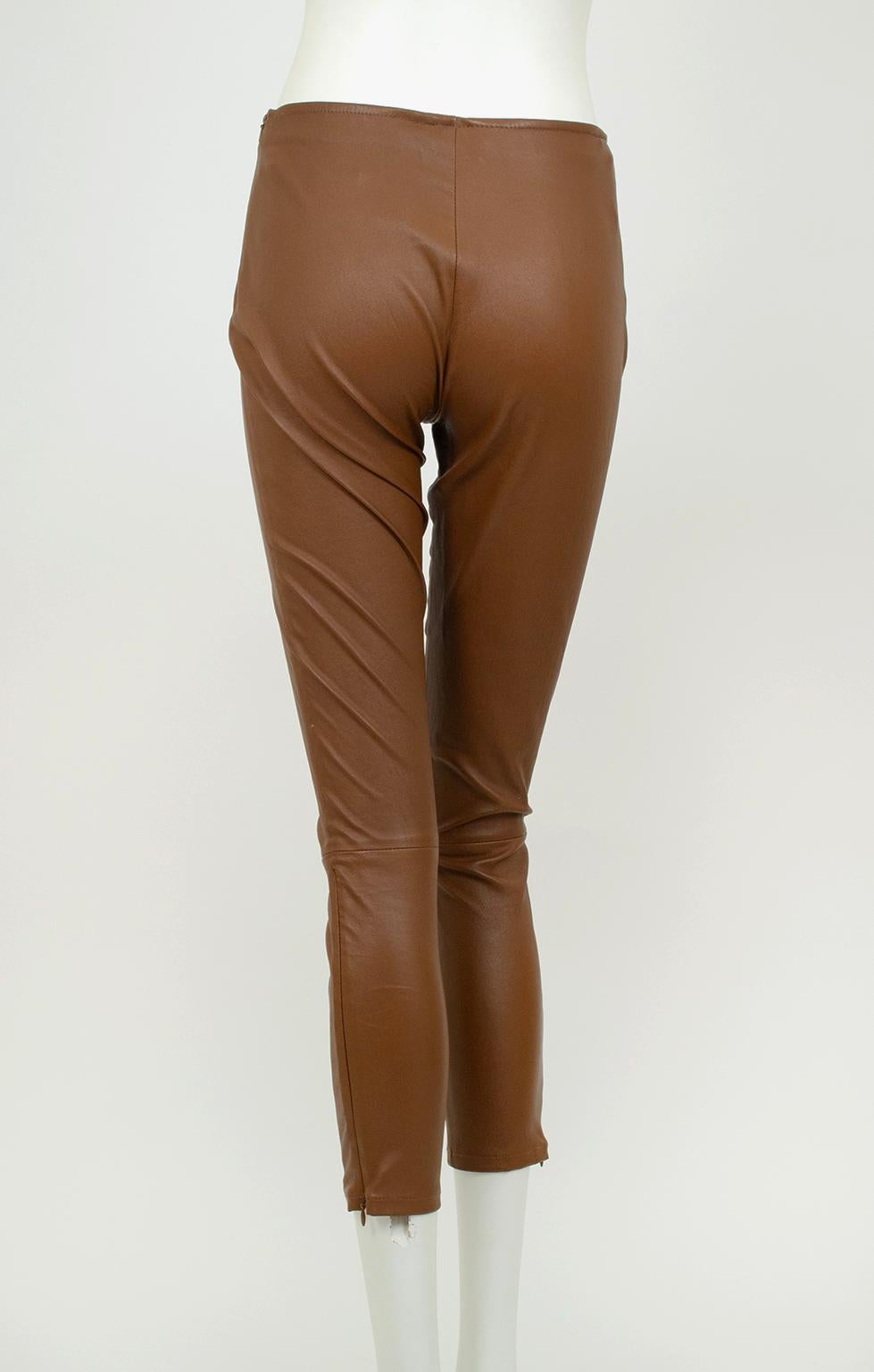 Nuovo The Row Ellerton Brown Leather Ankle Zip Stretch Moto Leggings - XS-S, 2011 In condizioni Nuovo in vendita a Tucson, AZ