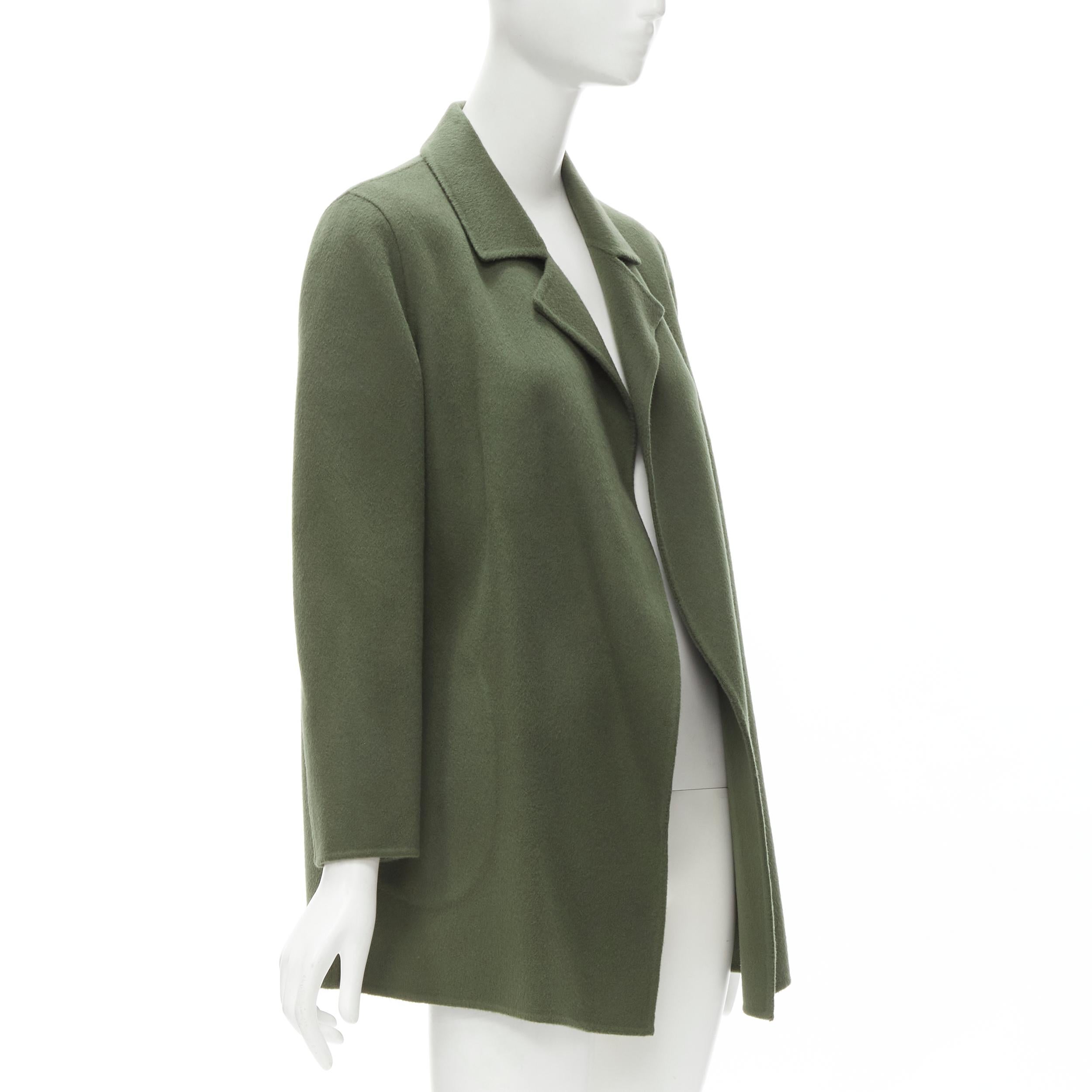 THEORY Militärischer grüner Mantel aus Woll-Kaschmir-Mischung mit weichem drapiertem Kragen S (Schwarz) im Angebot