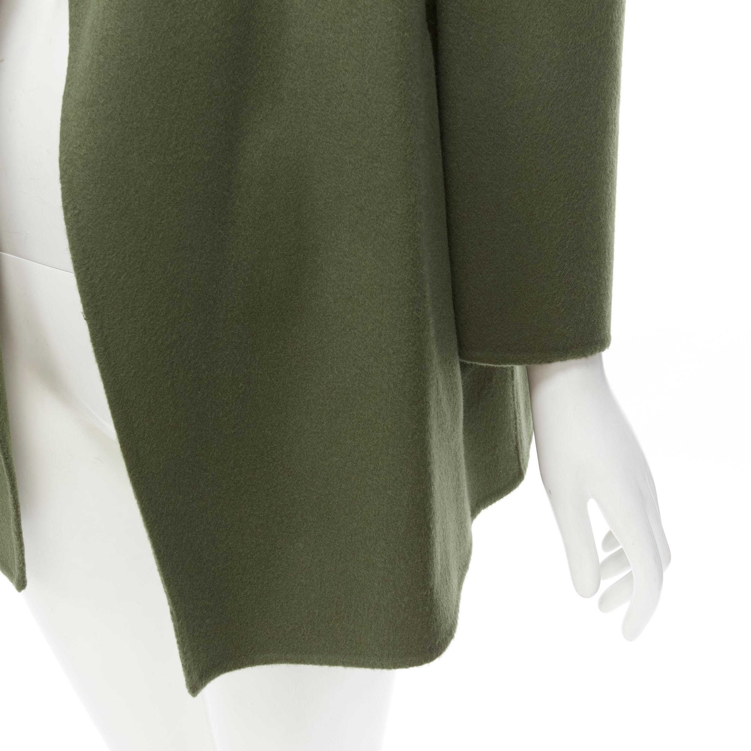 THEORY Militärischer grüner Mantel aus Woll-Kaschmir-Mischung mit weichem drapiertem Kragen S im Angebot 3