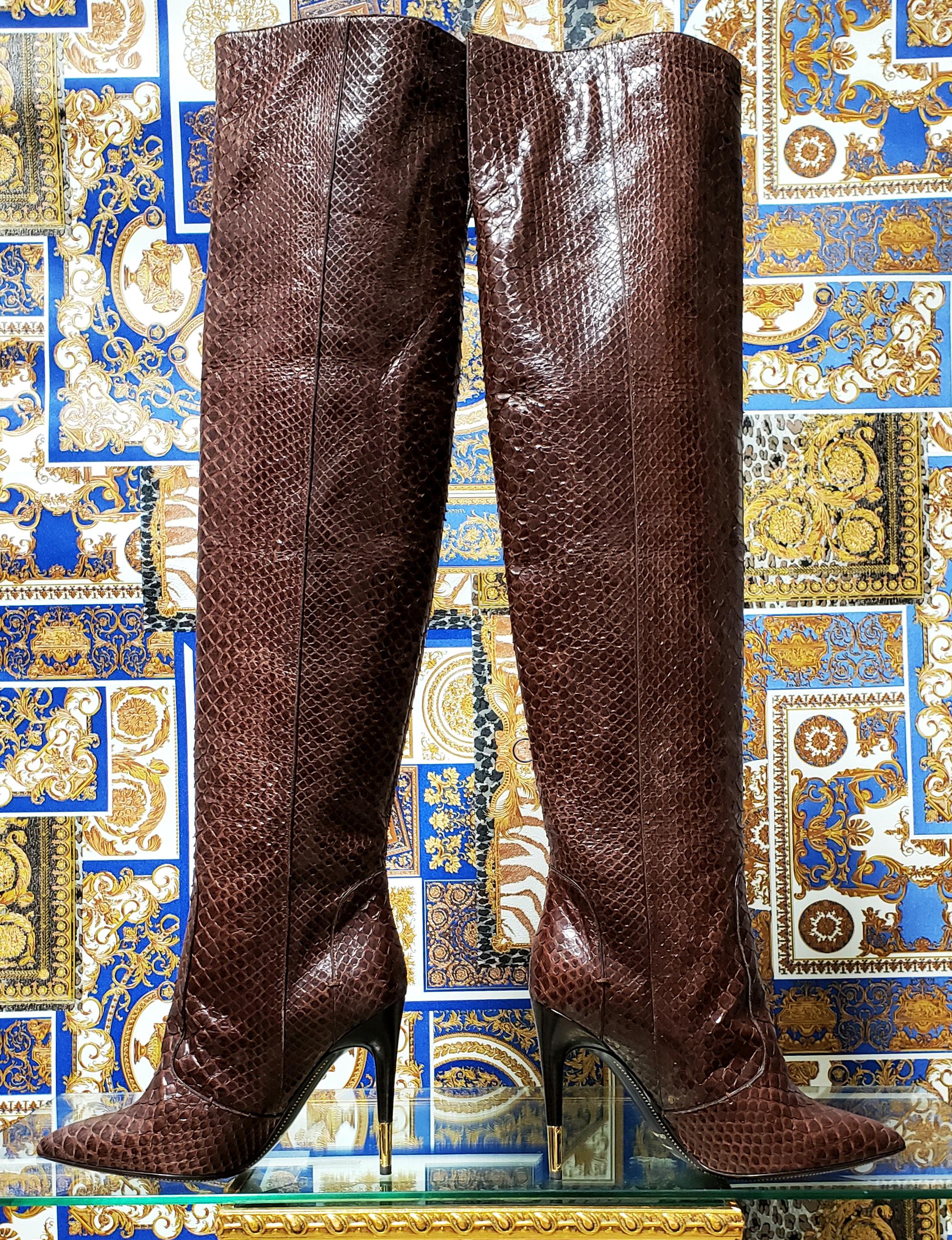 NUEVO TOM FORD MARRON ANACONDA SOBRE LA RODILLA Botas 38.5 - 8.5 en Nuevo estado para la venta en Montgomery, TX