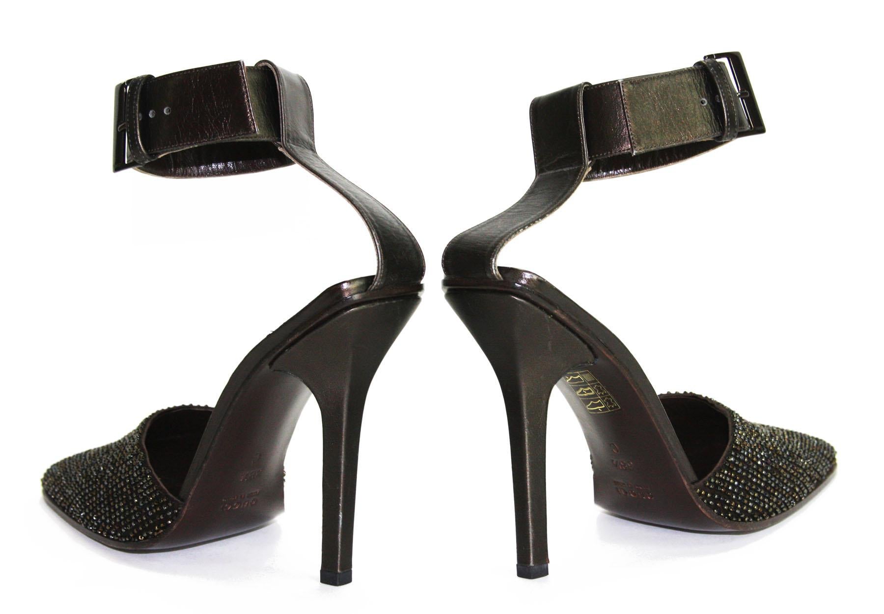 Nuovo Tom Ford for Gucci Collezione 1997 Scarpe con perline e cinturino alla caviglia 38.5 C - US 8.5 In condizioni Nuovo in vendita a Montgomery, TX
