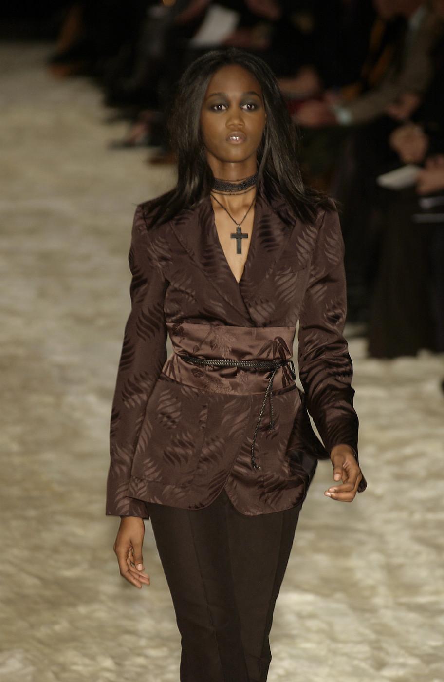 New Tom Ford for Gucci F/W 2002 Brown Silk Kimono Jacket with Obi Belt It. 40 For Sale 6