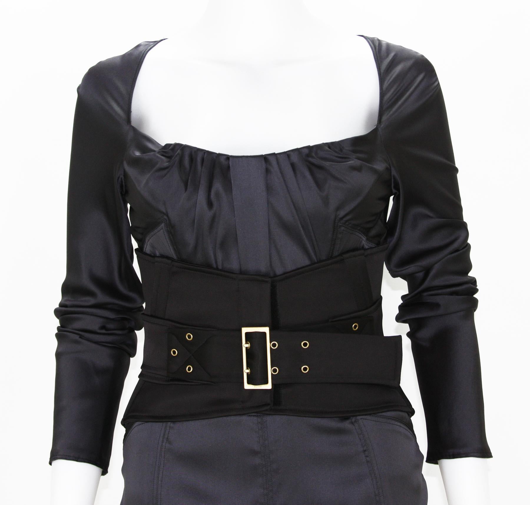 Tom Ford for Gucci - Robe de cocktail avec ceinture corset en soie noire, taille IT 38, état neuf, automne-hiver 2003   Pour femmes en vente